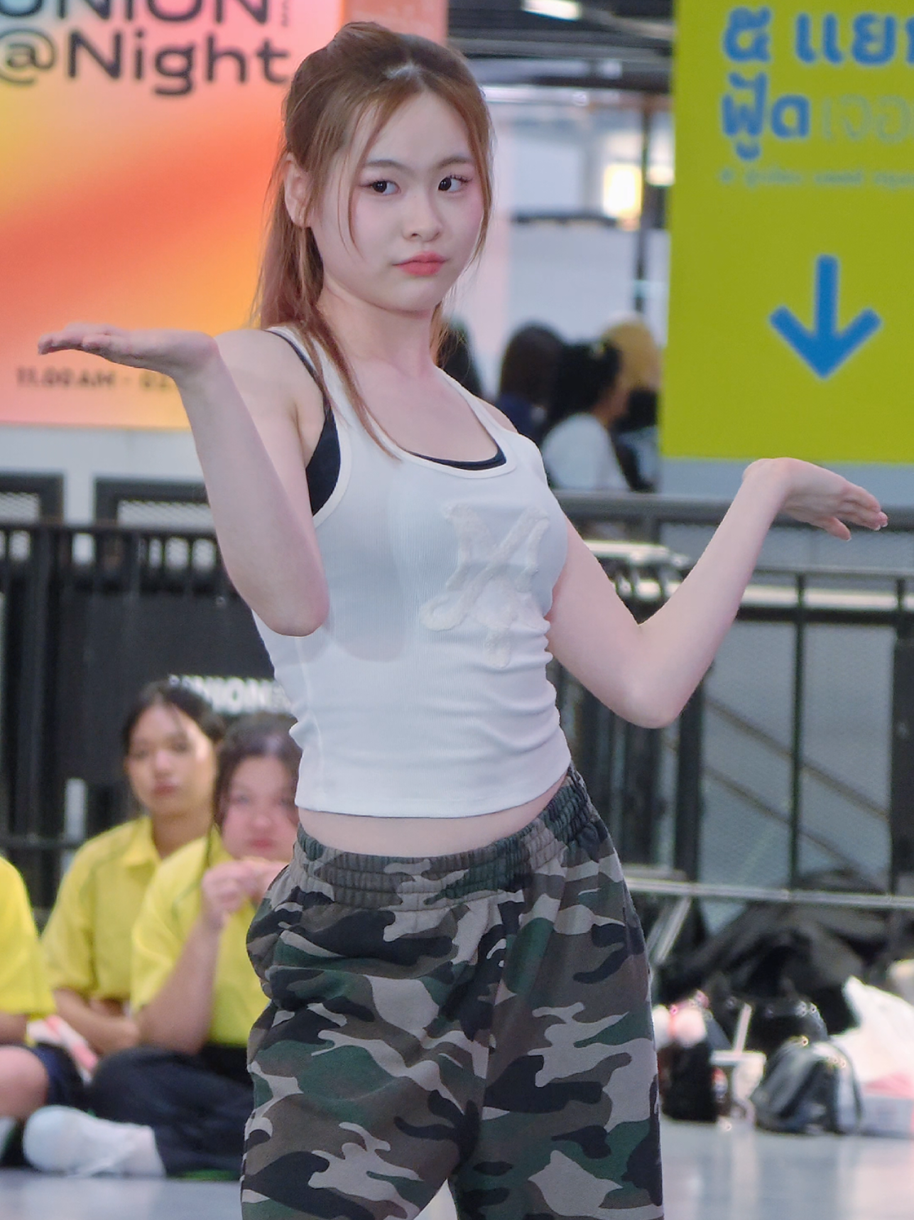 @เธอเป็นใครเราลงไว้ดูเอง