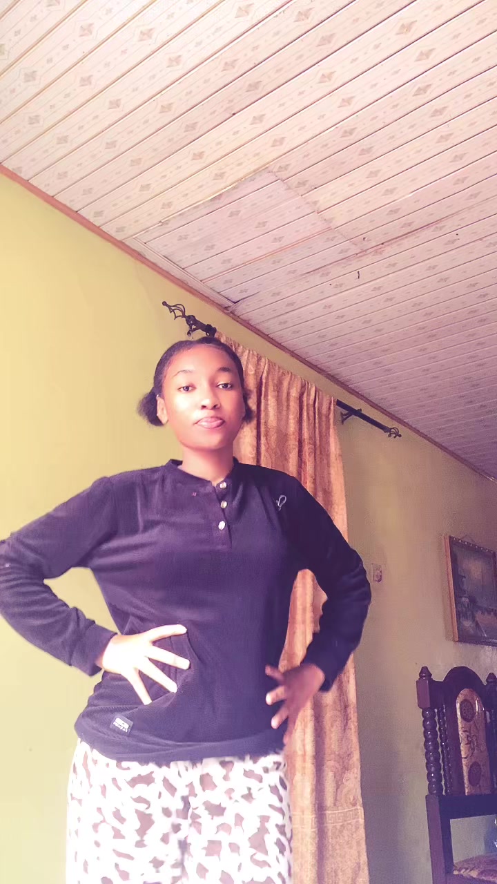 @Maيraa💋
