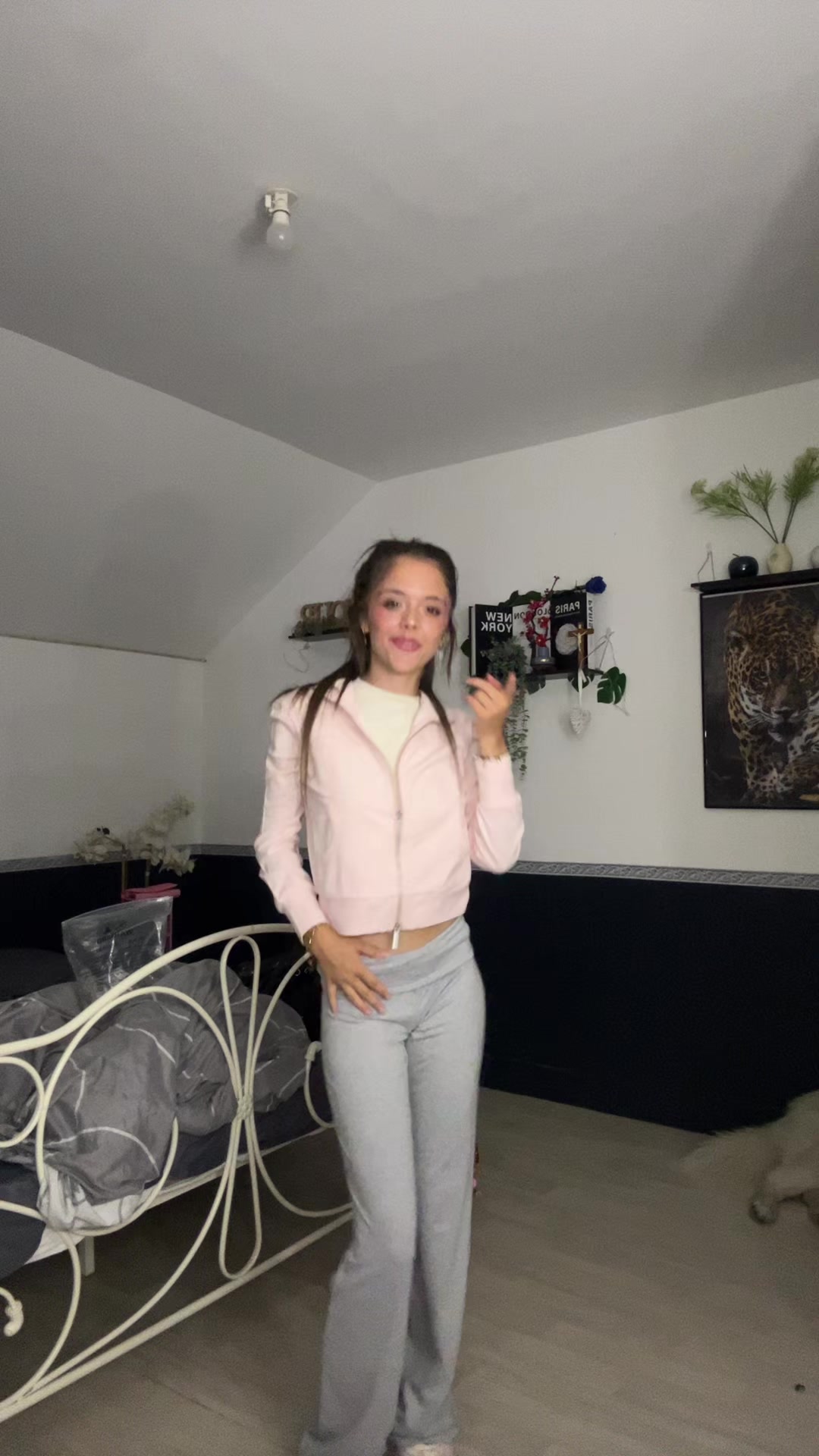 @emou🍒