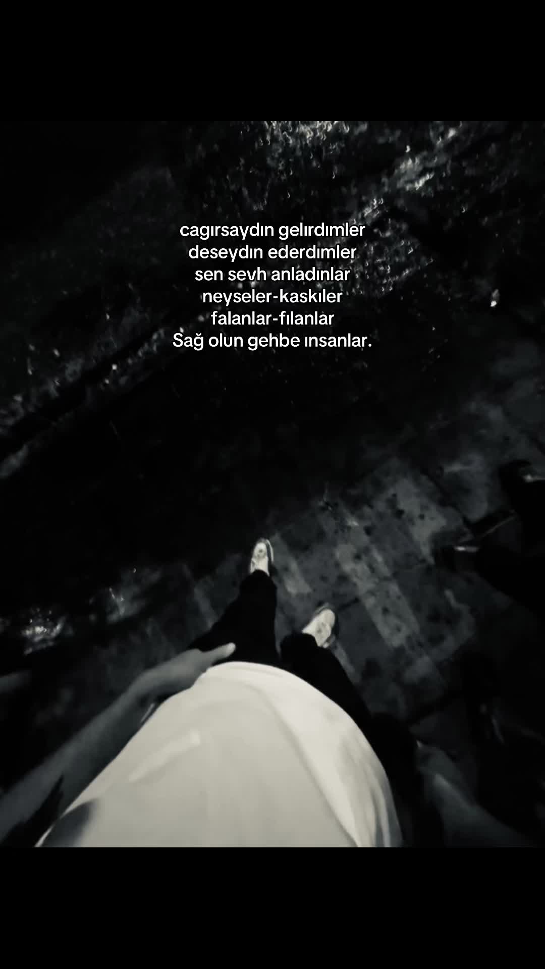 @wer bın ıch?