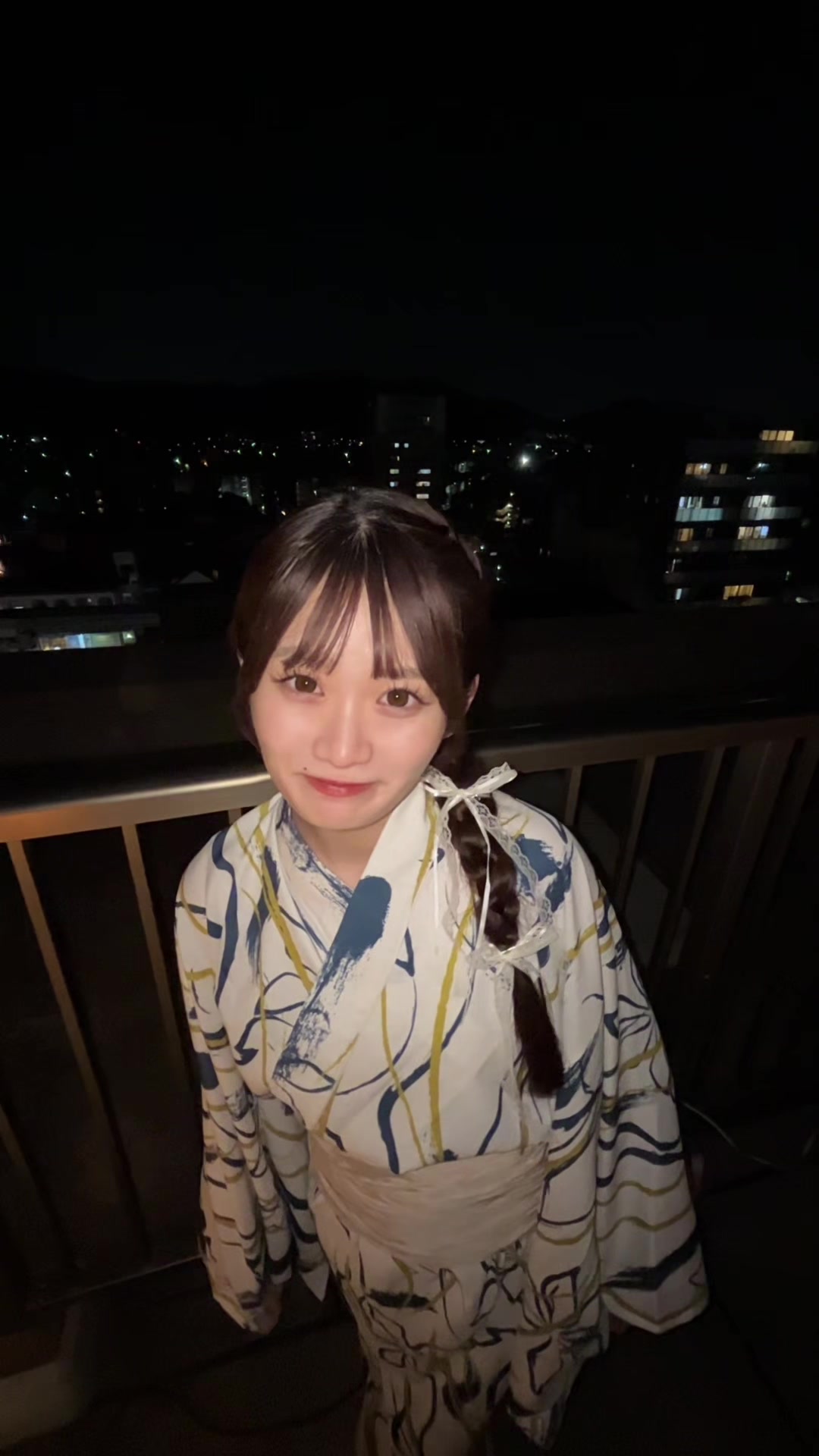 @ねむ
