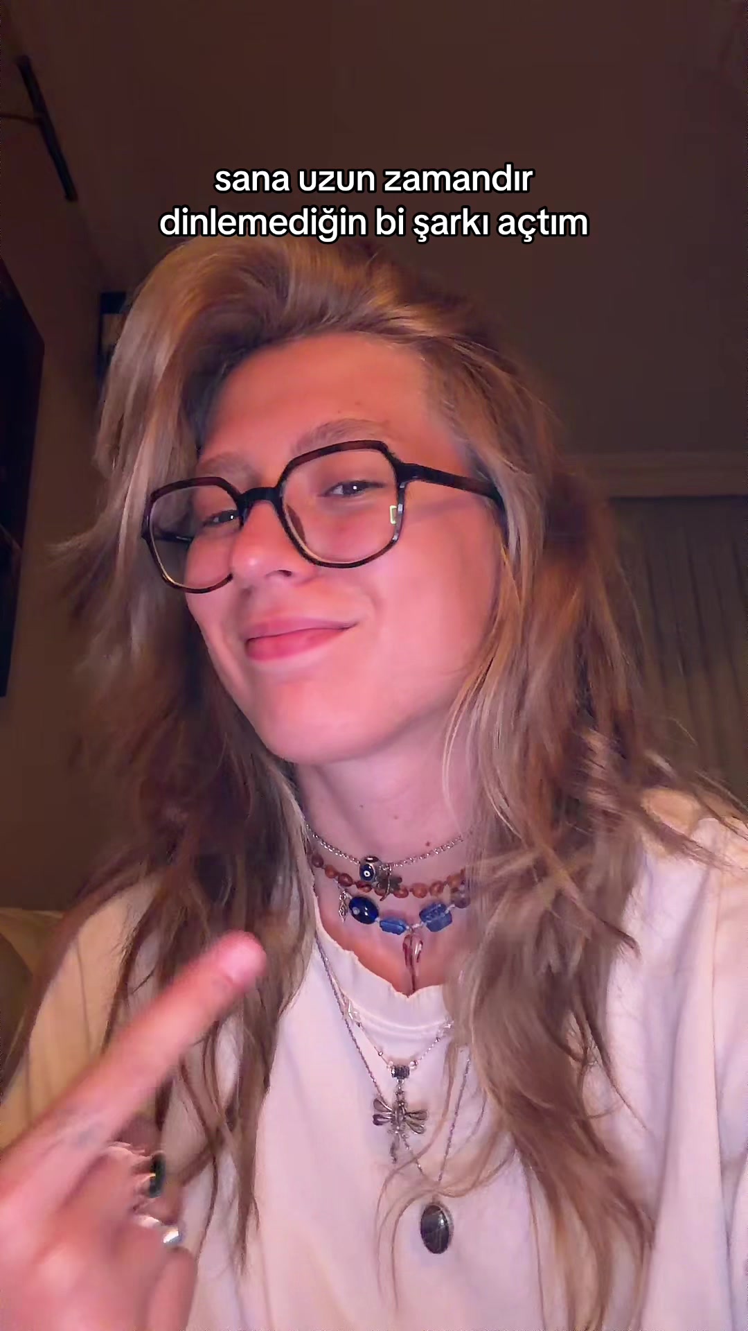 @poetleyla