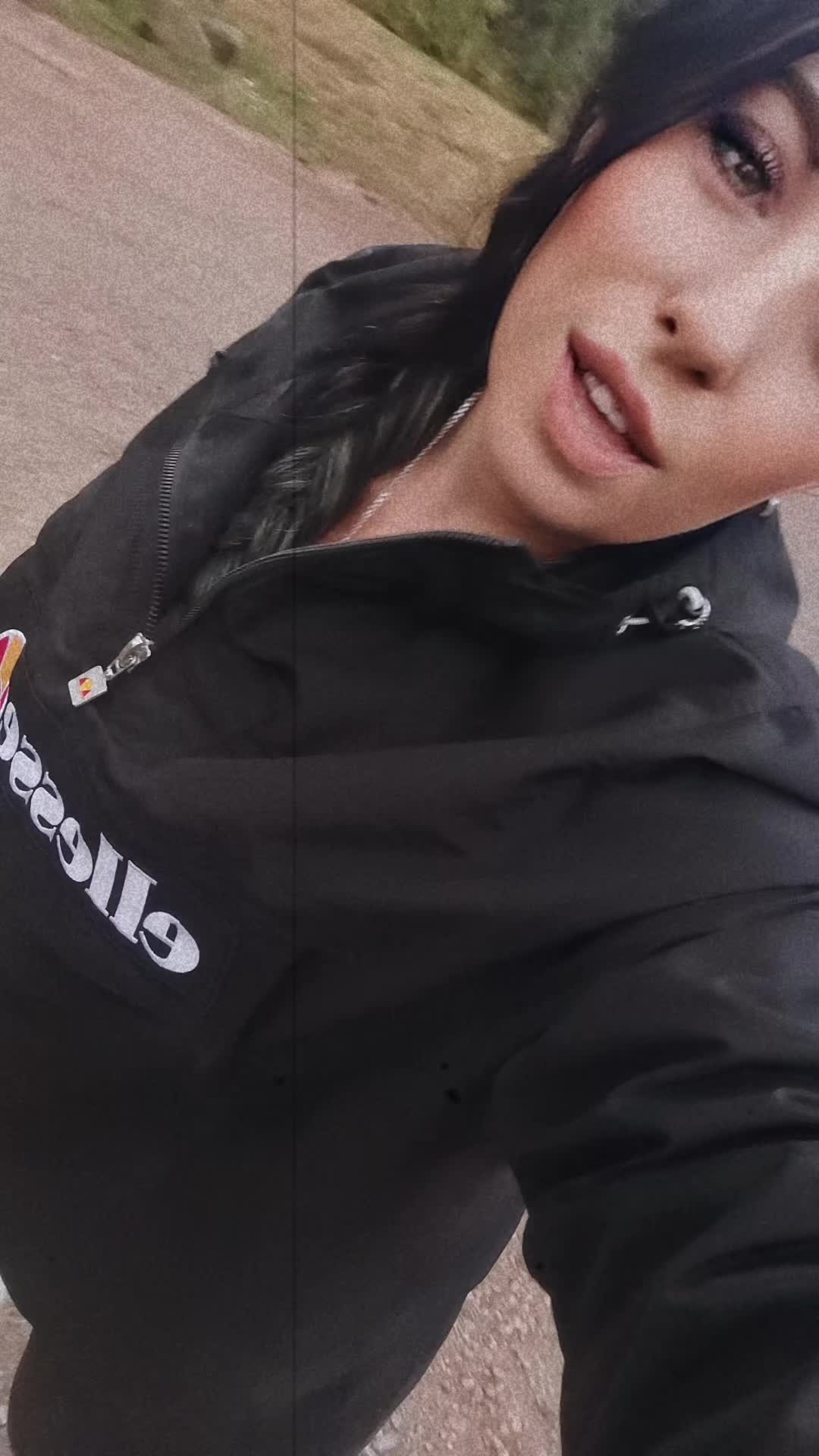 @Badgirl1805