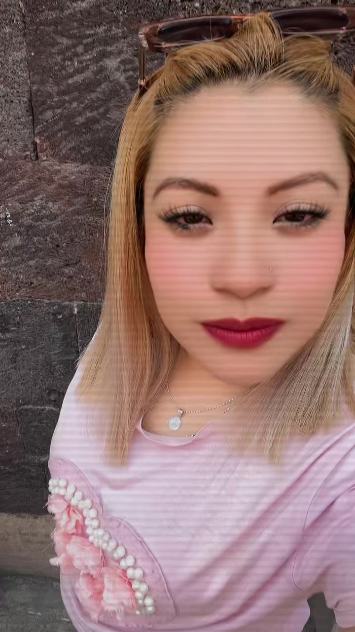@lauandy04
