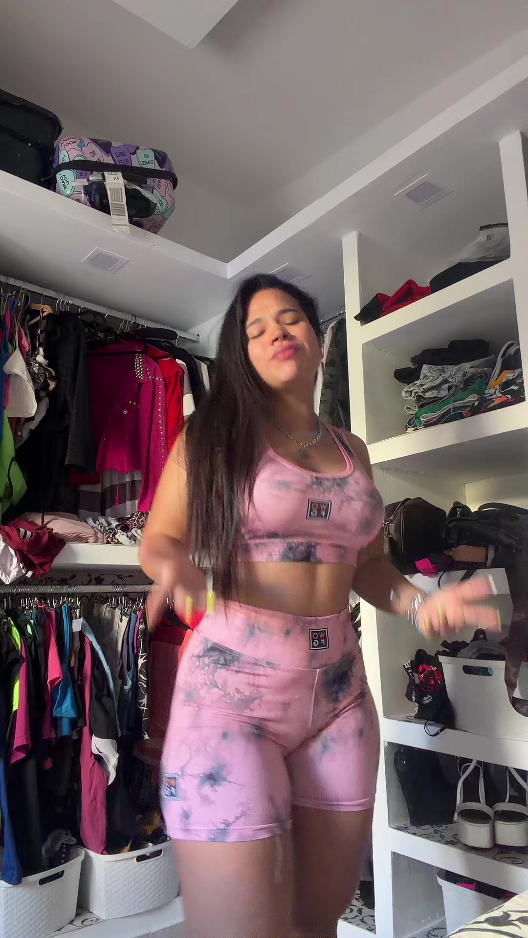 @Oliveraselena
