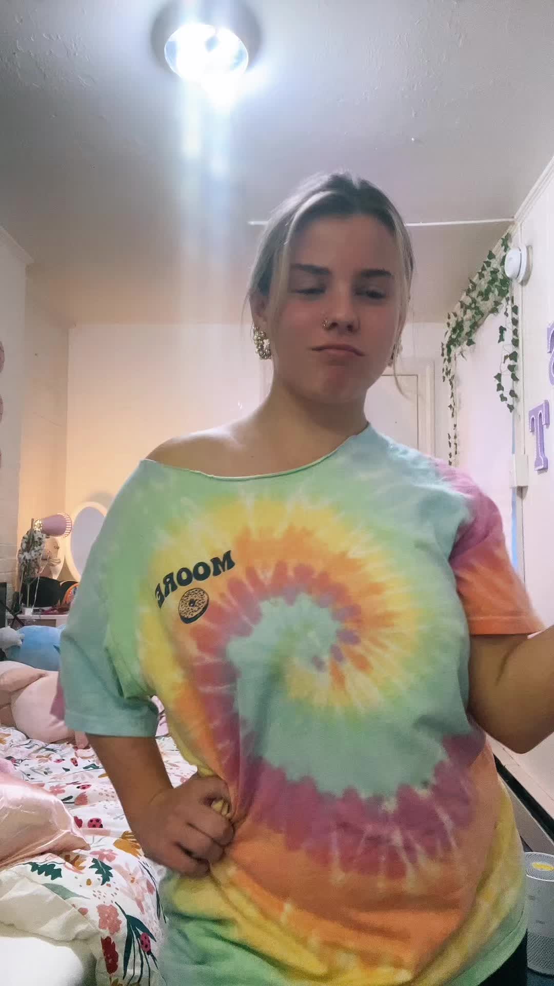 @mel✨🌈