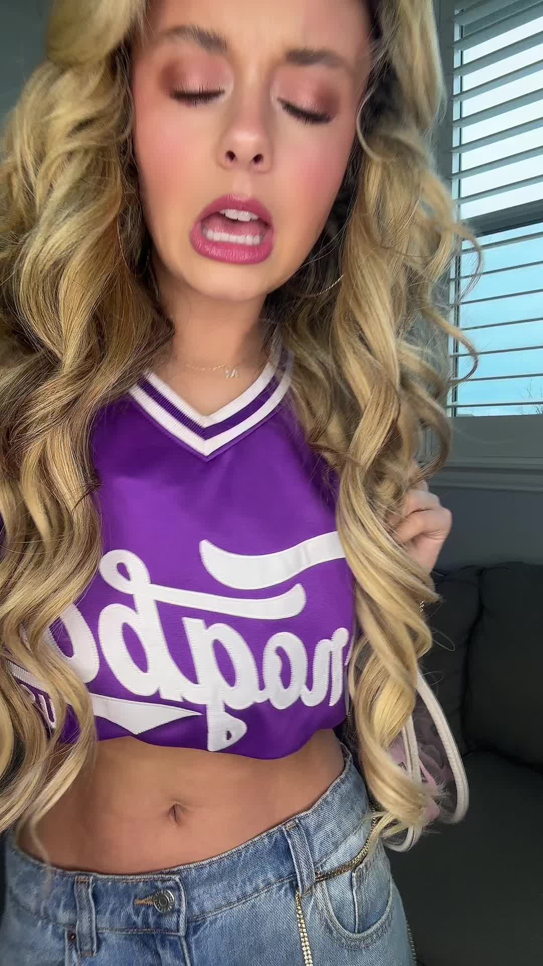 @MalloryJamesMahoney
