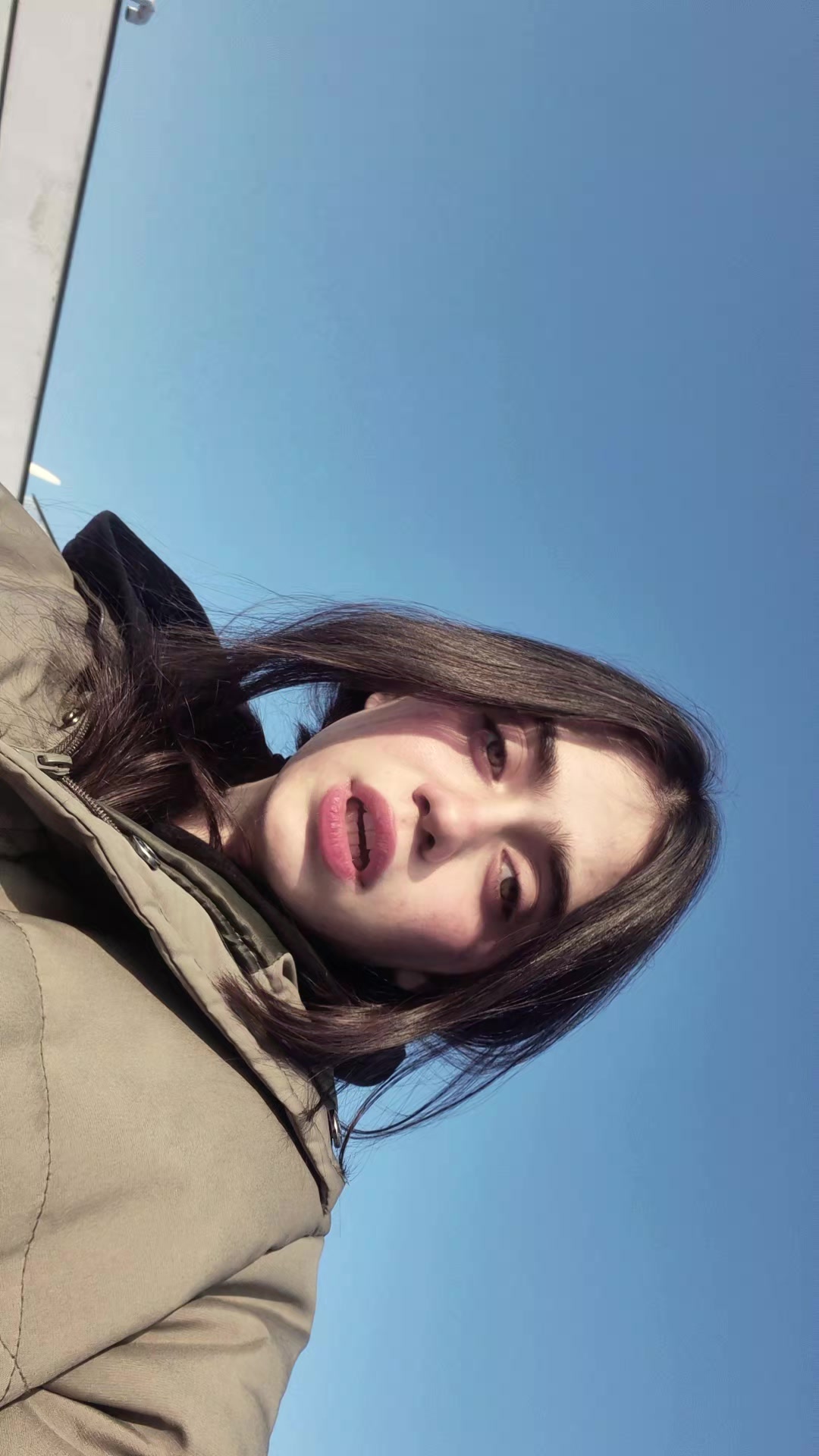 @niushaa