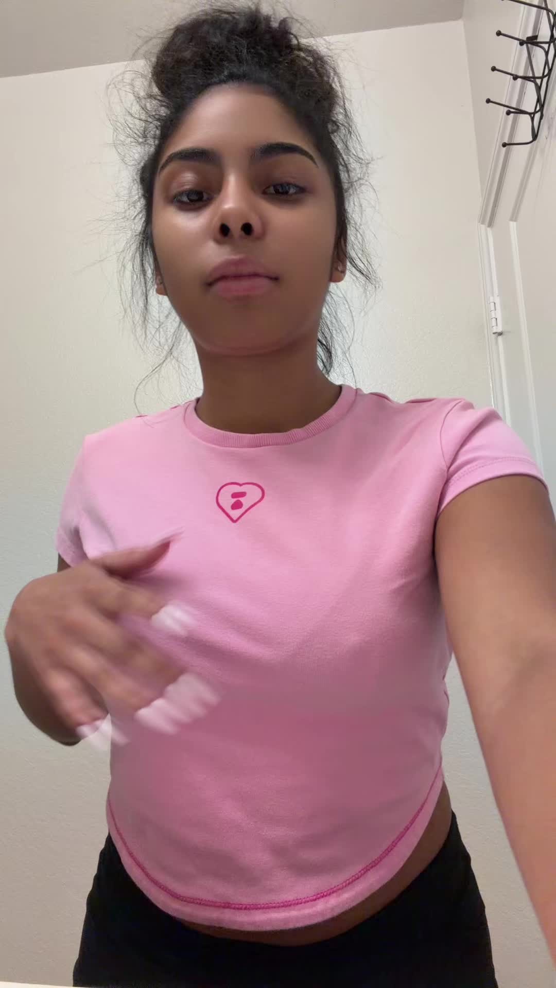 @leilamiraclee