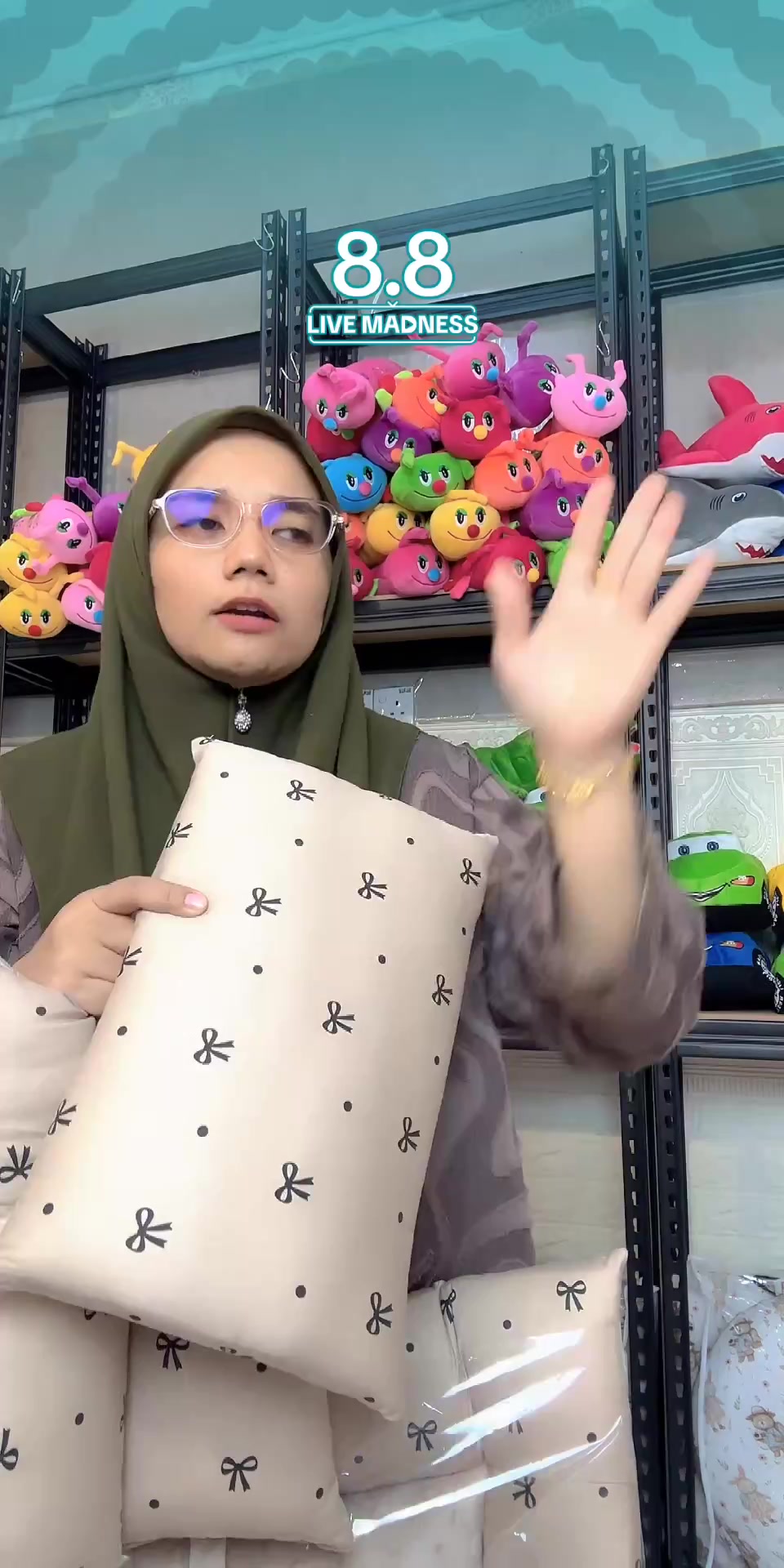 @DamianaJun PakarTilam Handmade