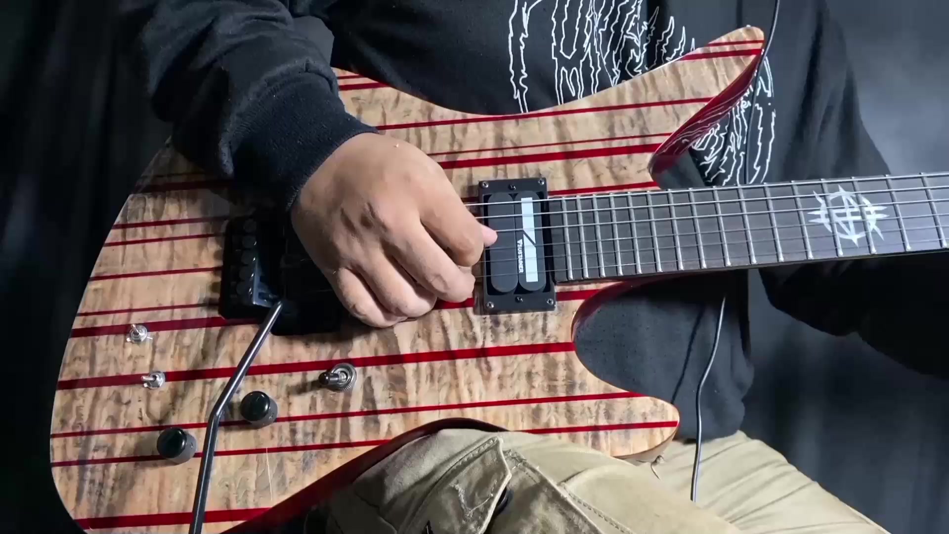 @AUP VEYZ SUSTAINER