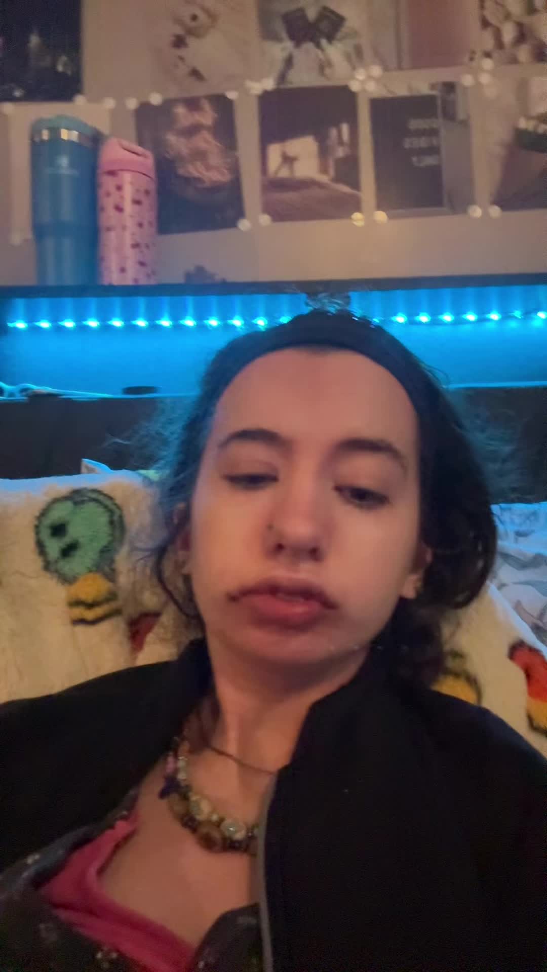 @Ur favorite_brunette