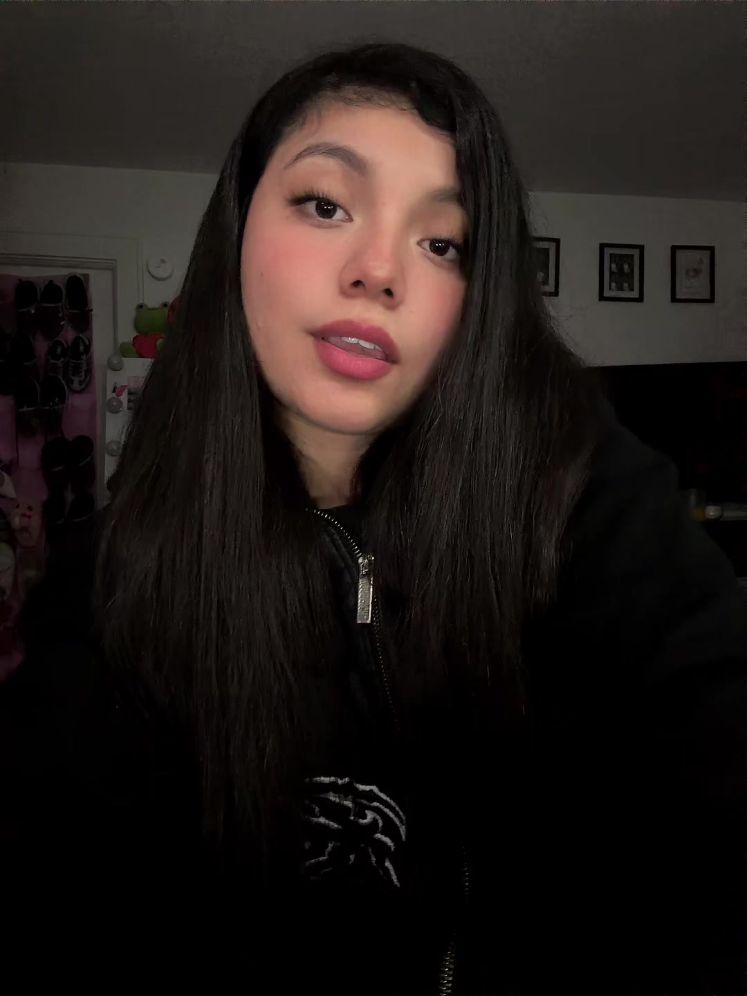 @️