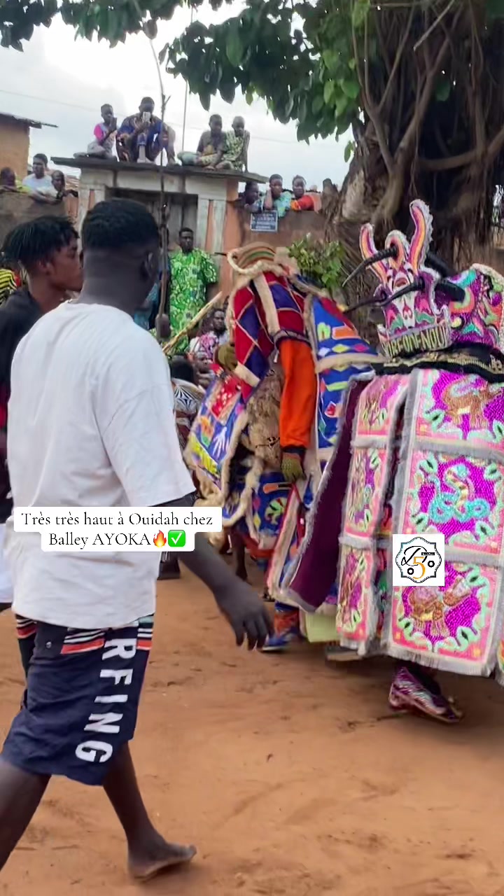 @Dessous🥰 ( Mr TCHIBOZO)