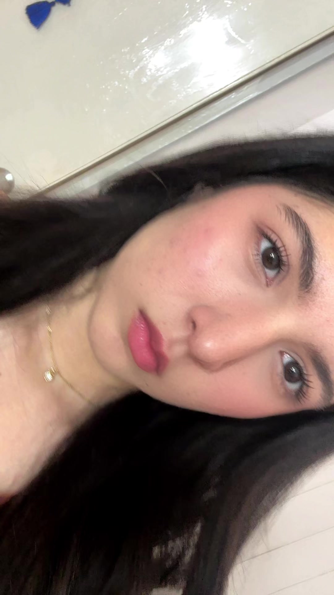 @Vicky4n