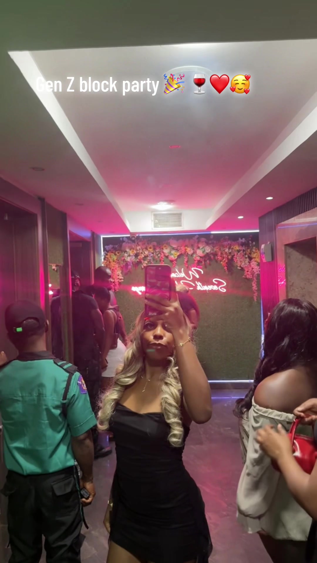 @Mam@h🥂💕🦋🍷