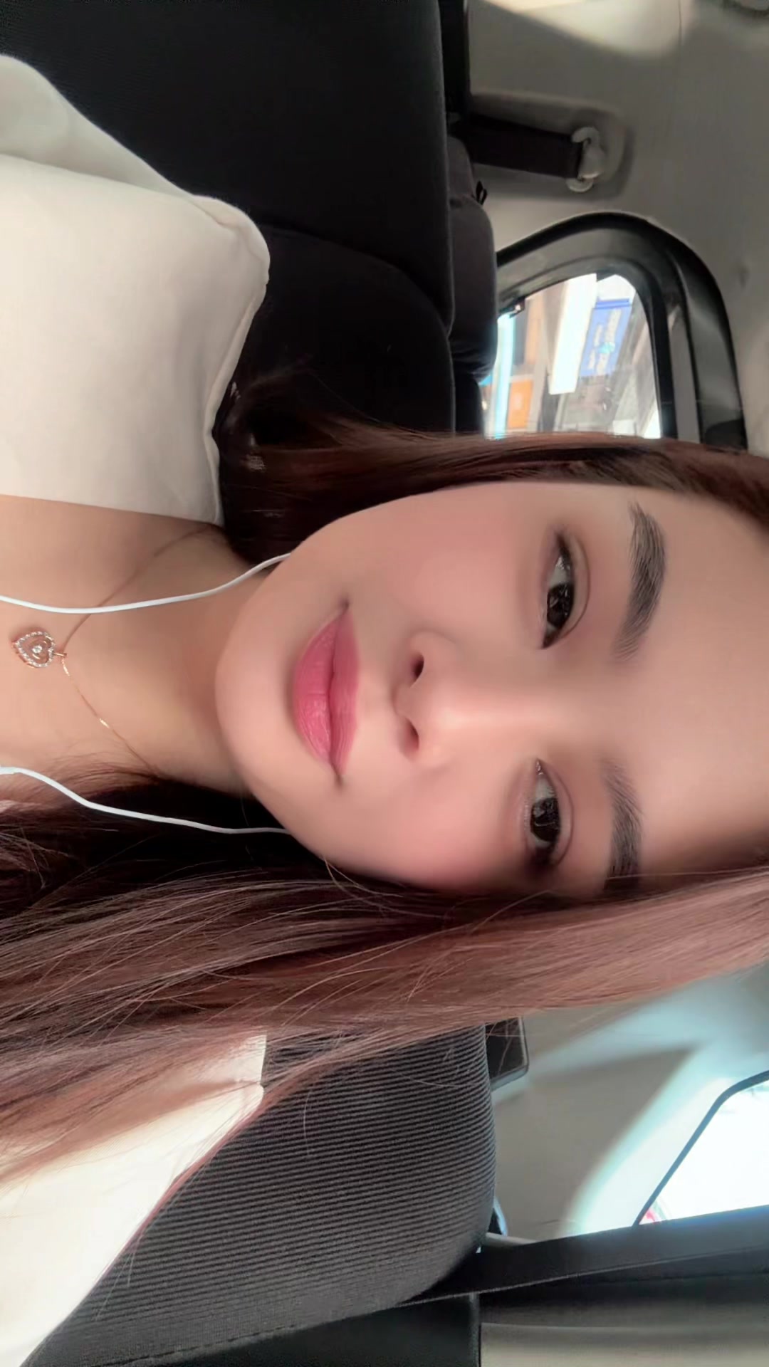 @Nicole