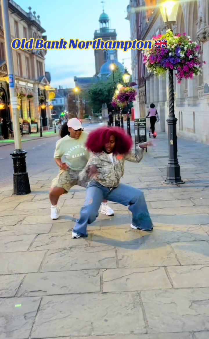 @Lissa Tanaka 🦓🇿🇼🇿🇲