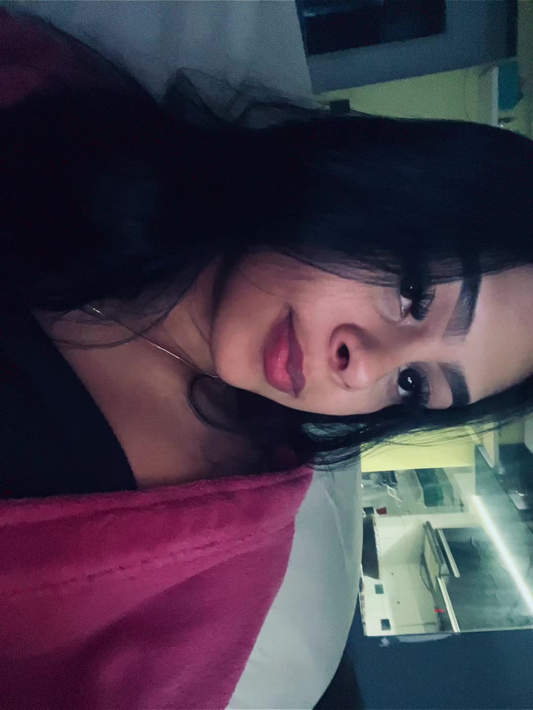 @Isinha do ghost ☹️⭐️