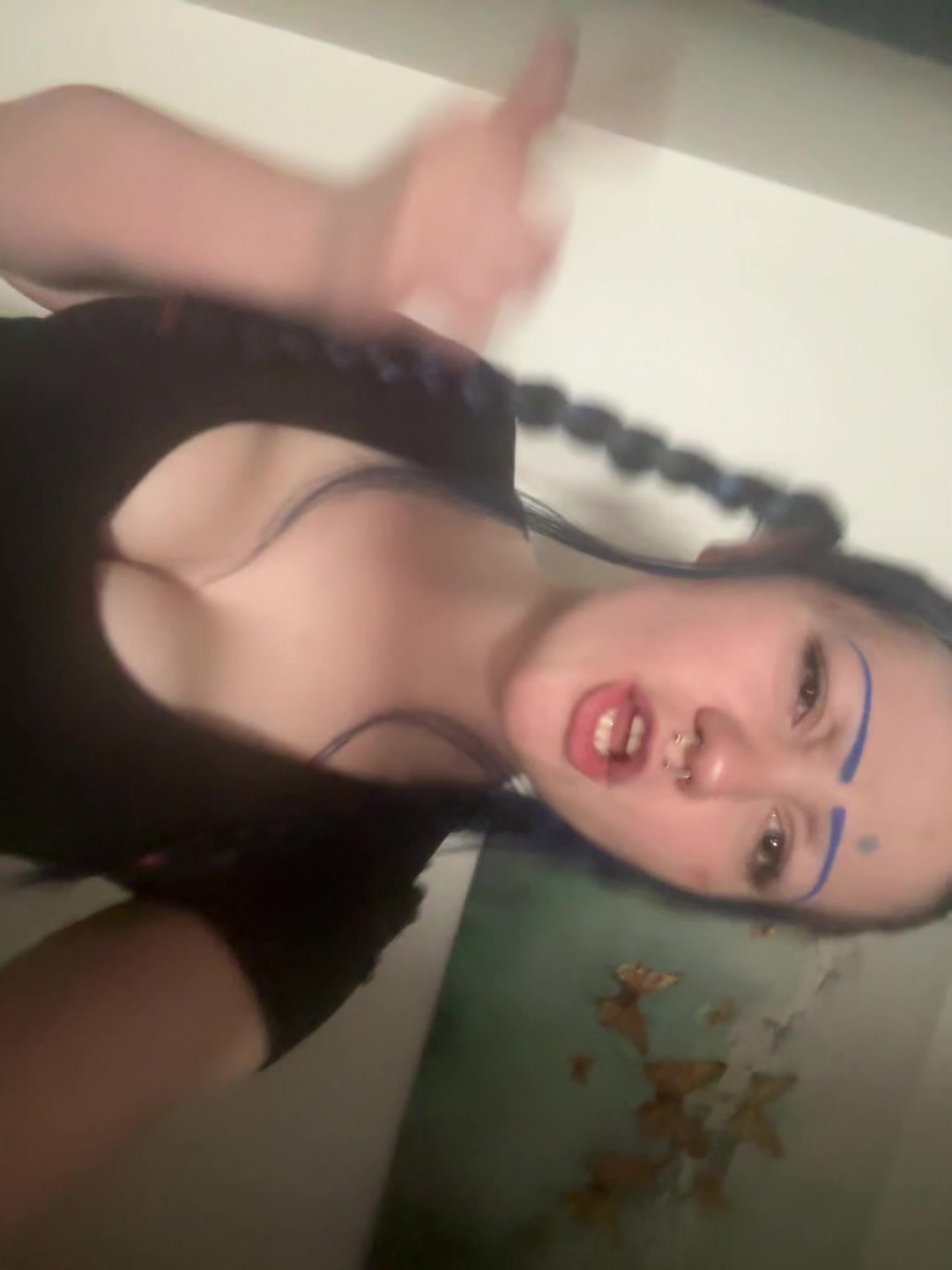 @Buzzballbriseis