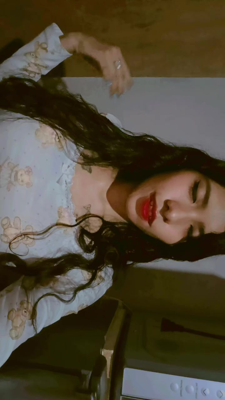 @𝓜𝓲𝓼𝓱𝓮𝓵 𝓼𝓬🎀