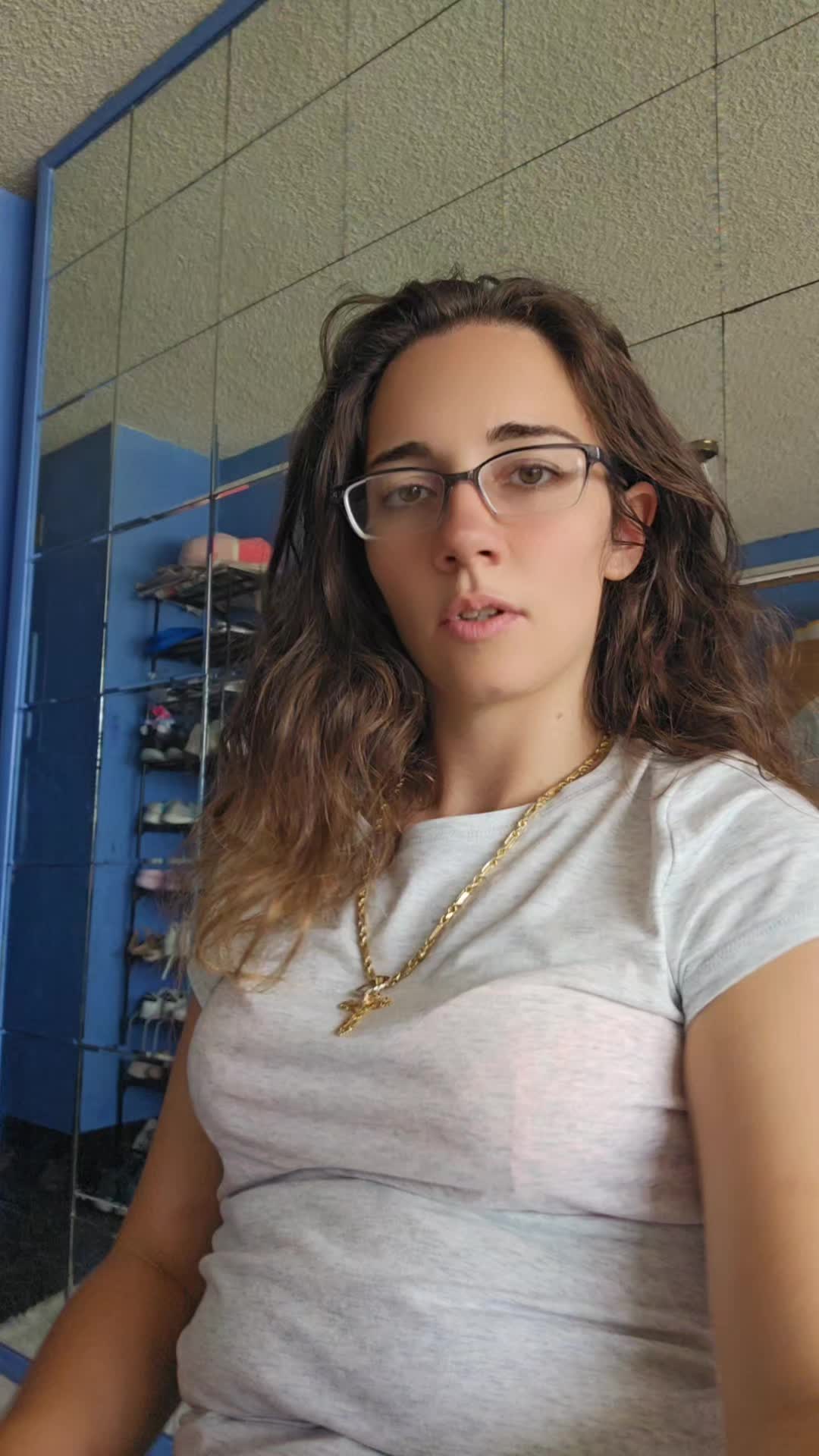 @Dominique