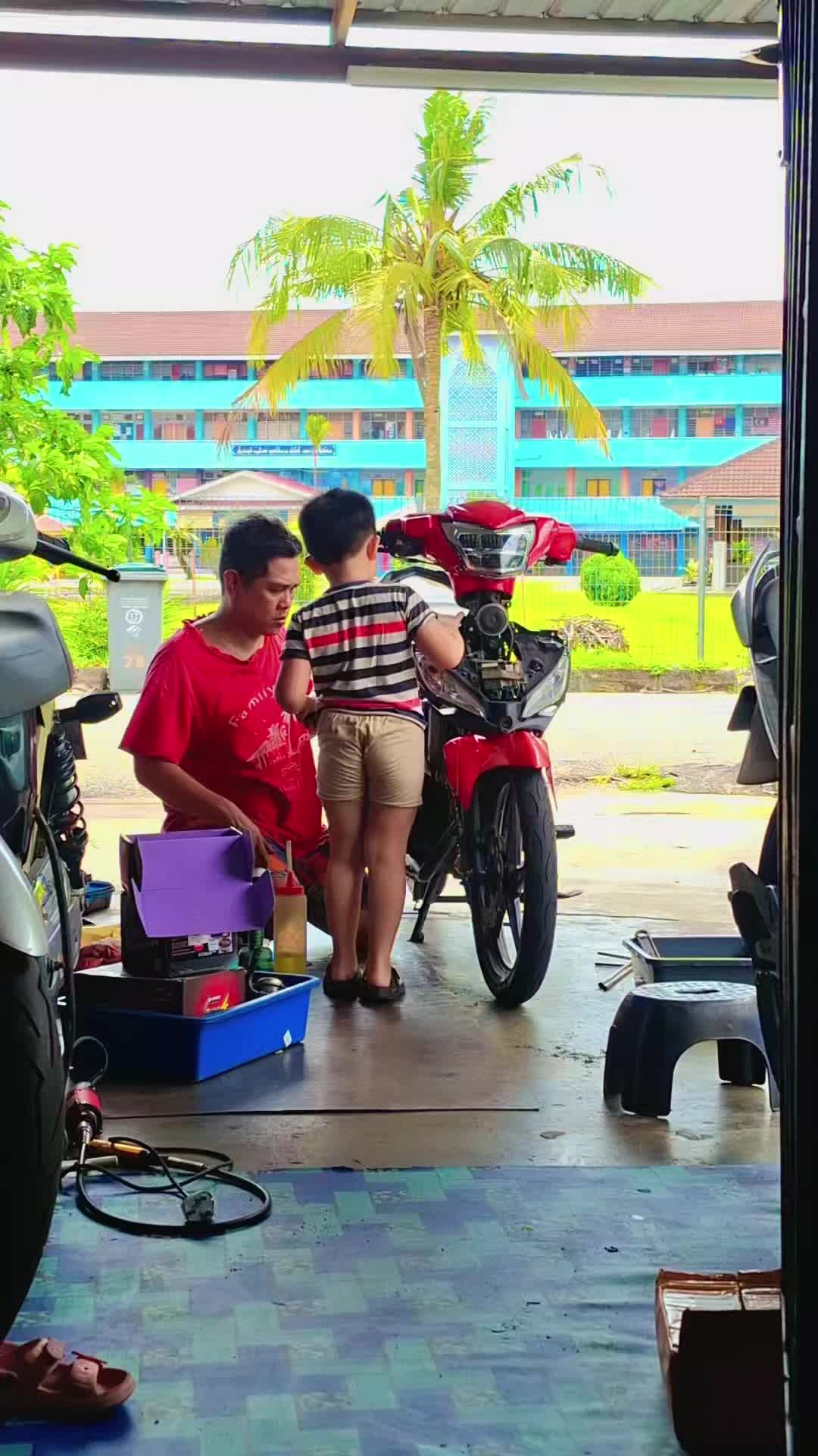 @Yunisufian
