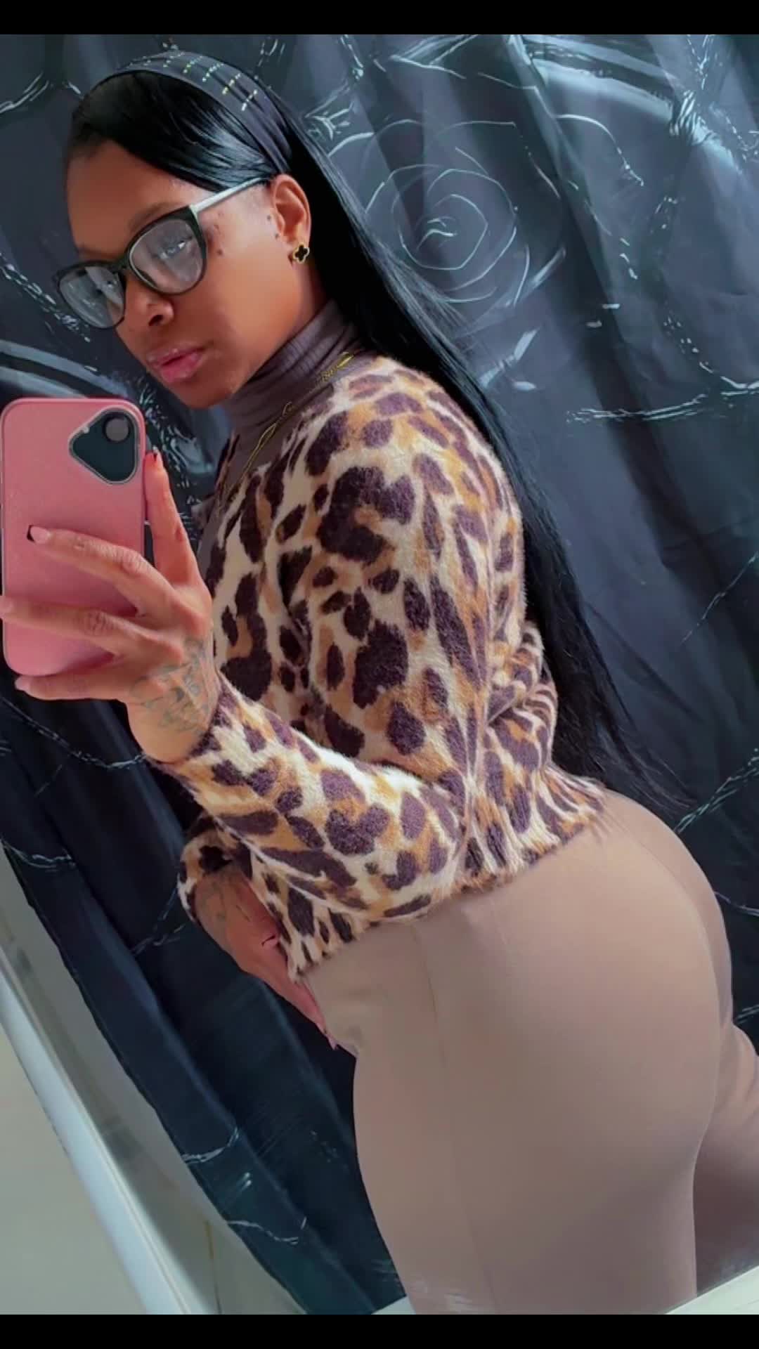 @Dime Diva/Content Creator