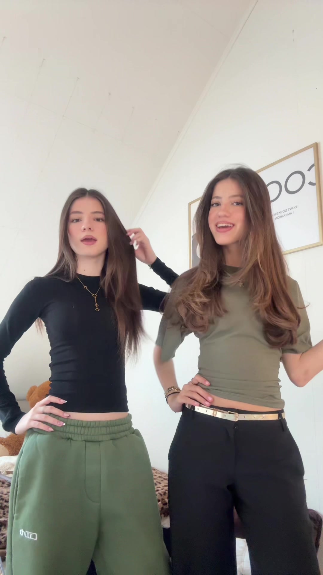 @𝐬𝐚𝐫𝐚