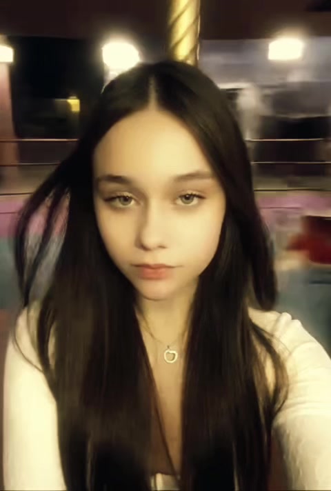 @лёля🍓