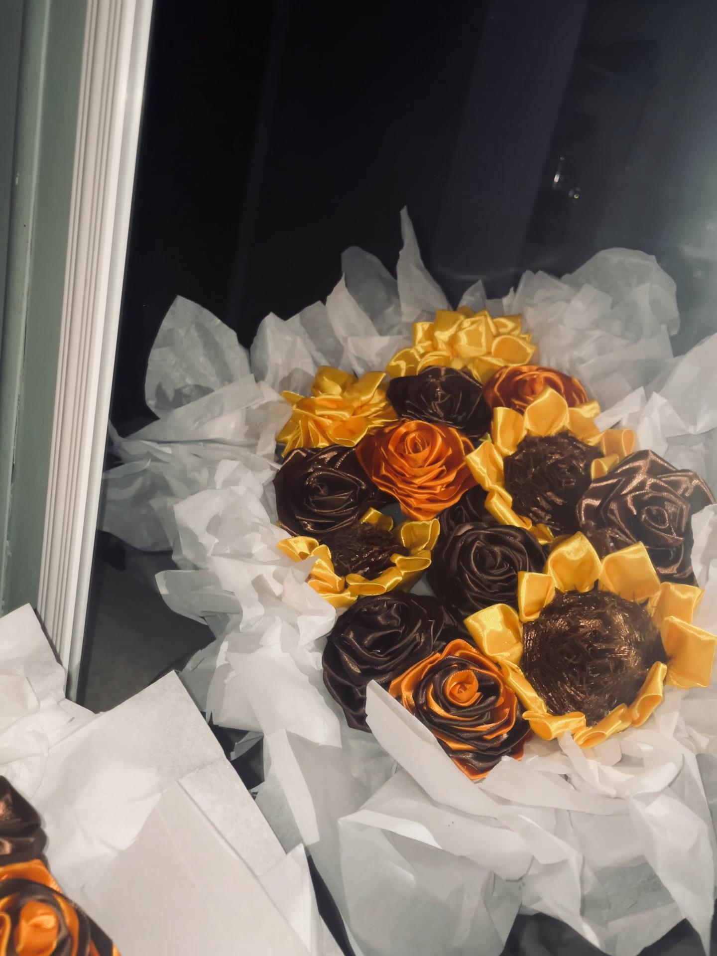 @yari.blooms