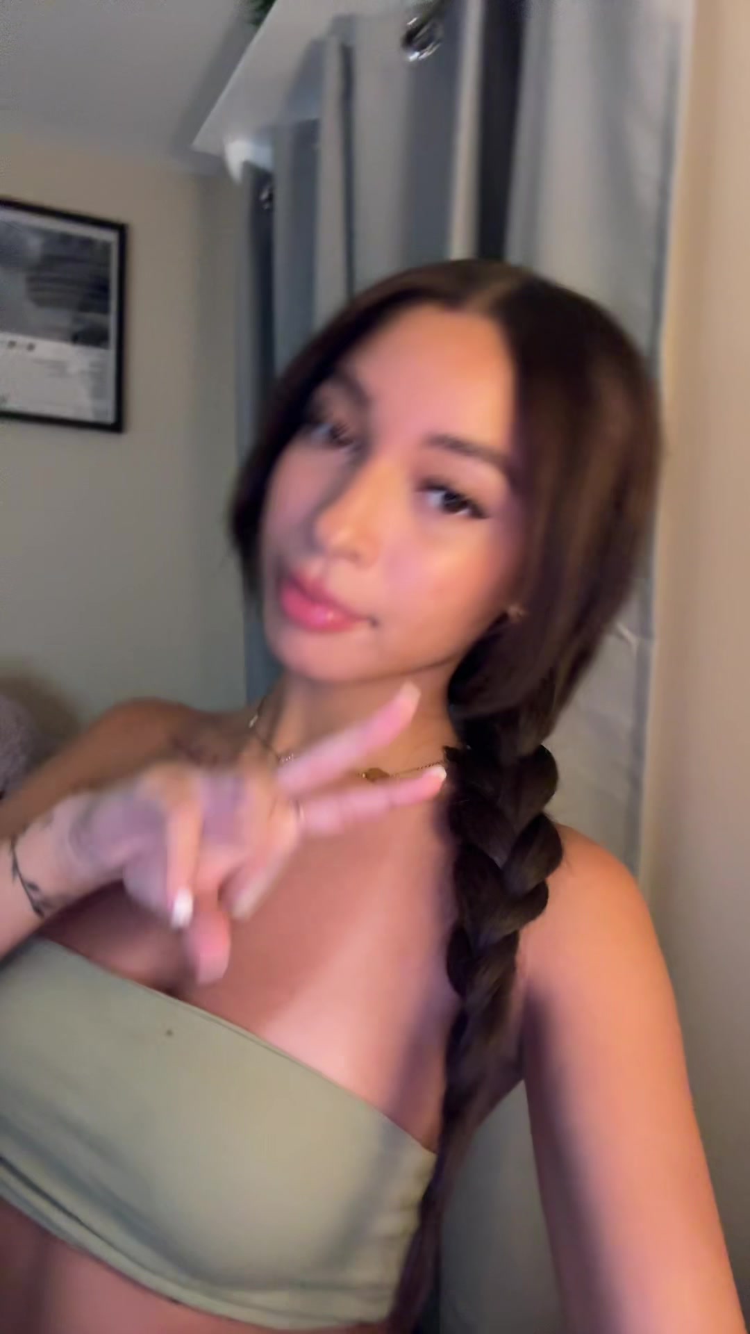 @aravely_