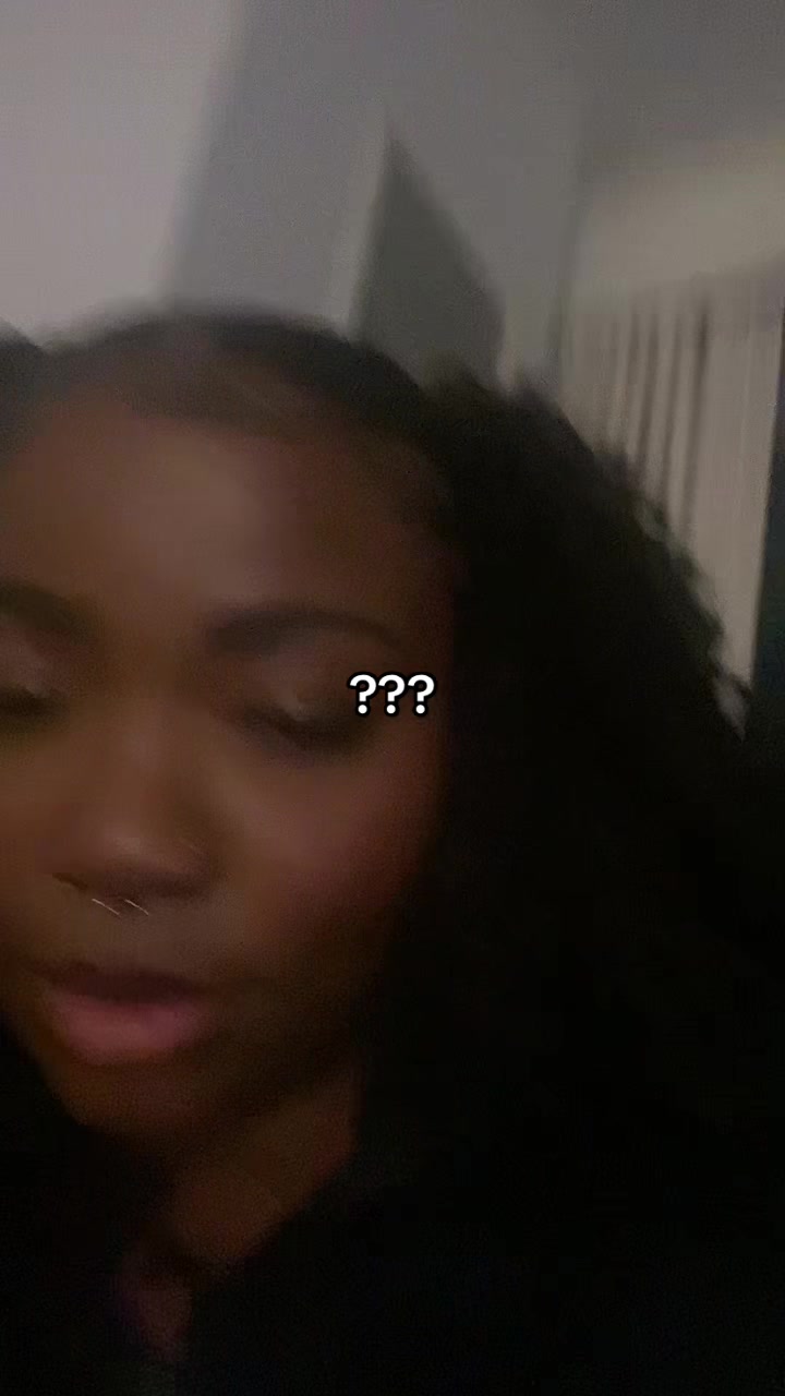 @Ari🌚