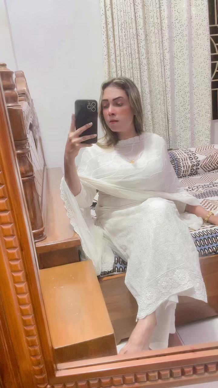 @👸🎀  𝒫𝓇𝒾𝓎𝒶  🎀   👸