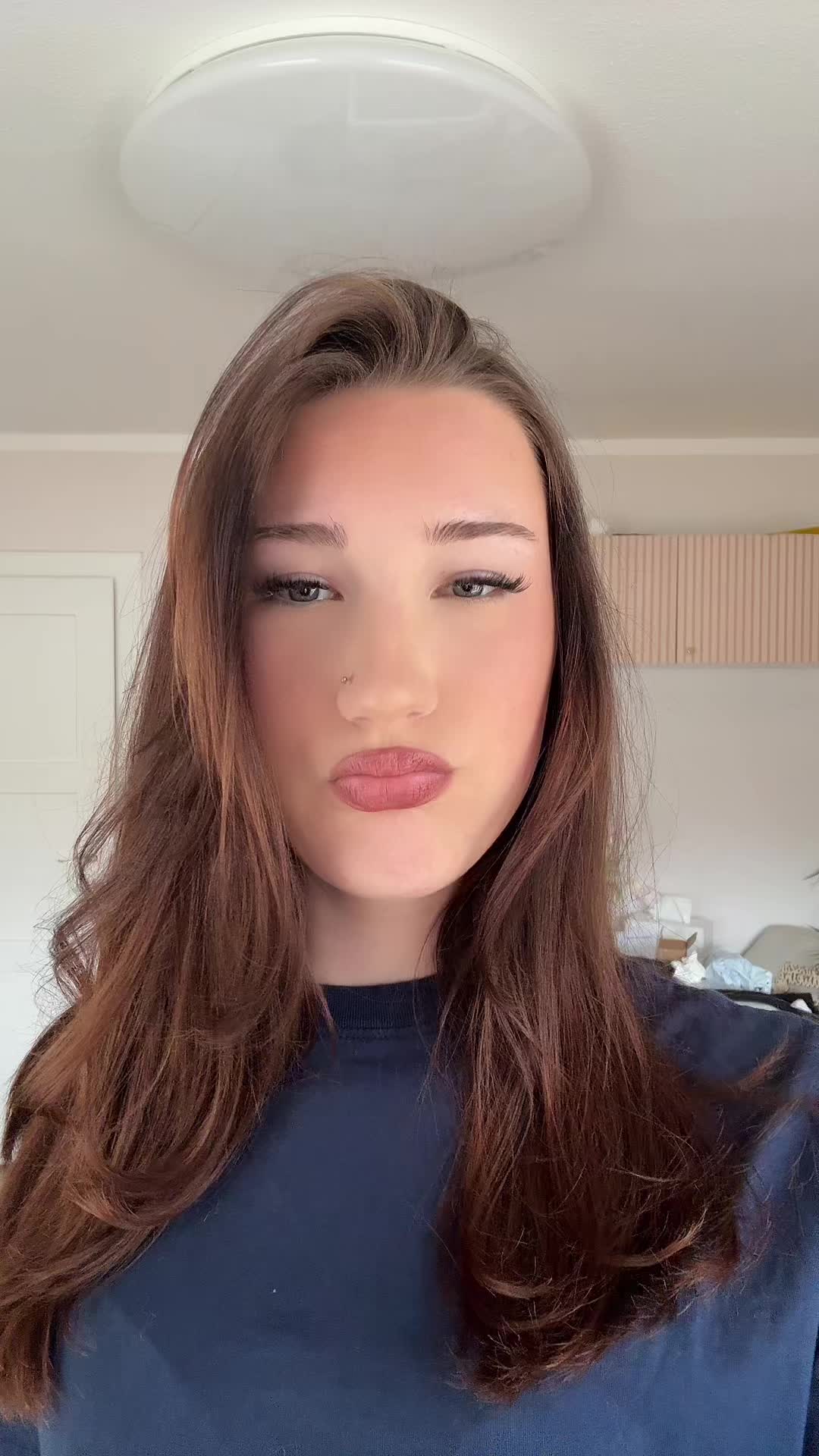@ᴘʜɪʟɪɴᴇ⋆
