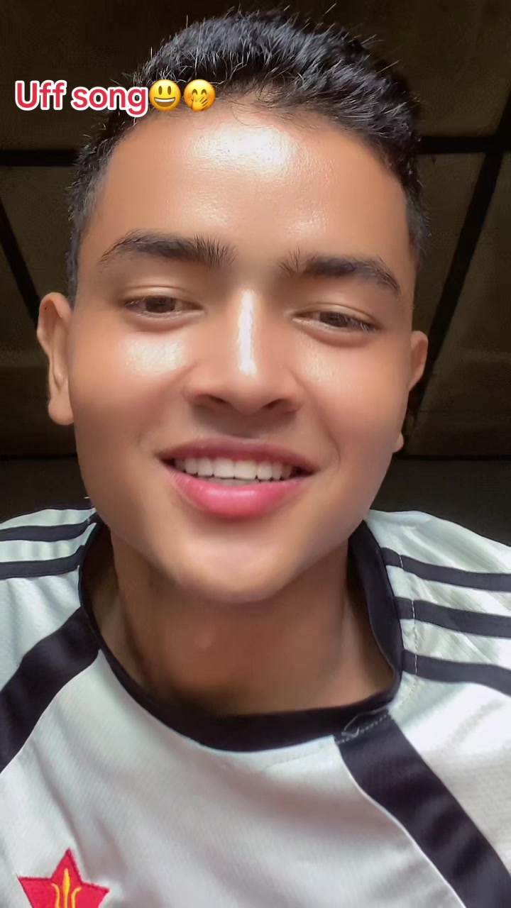 @LAHUREY BOY 🥷