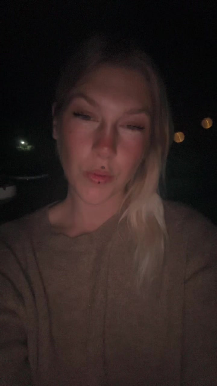 @Lali Lu