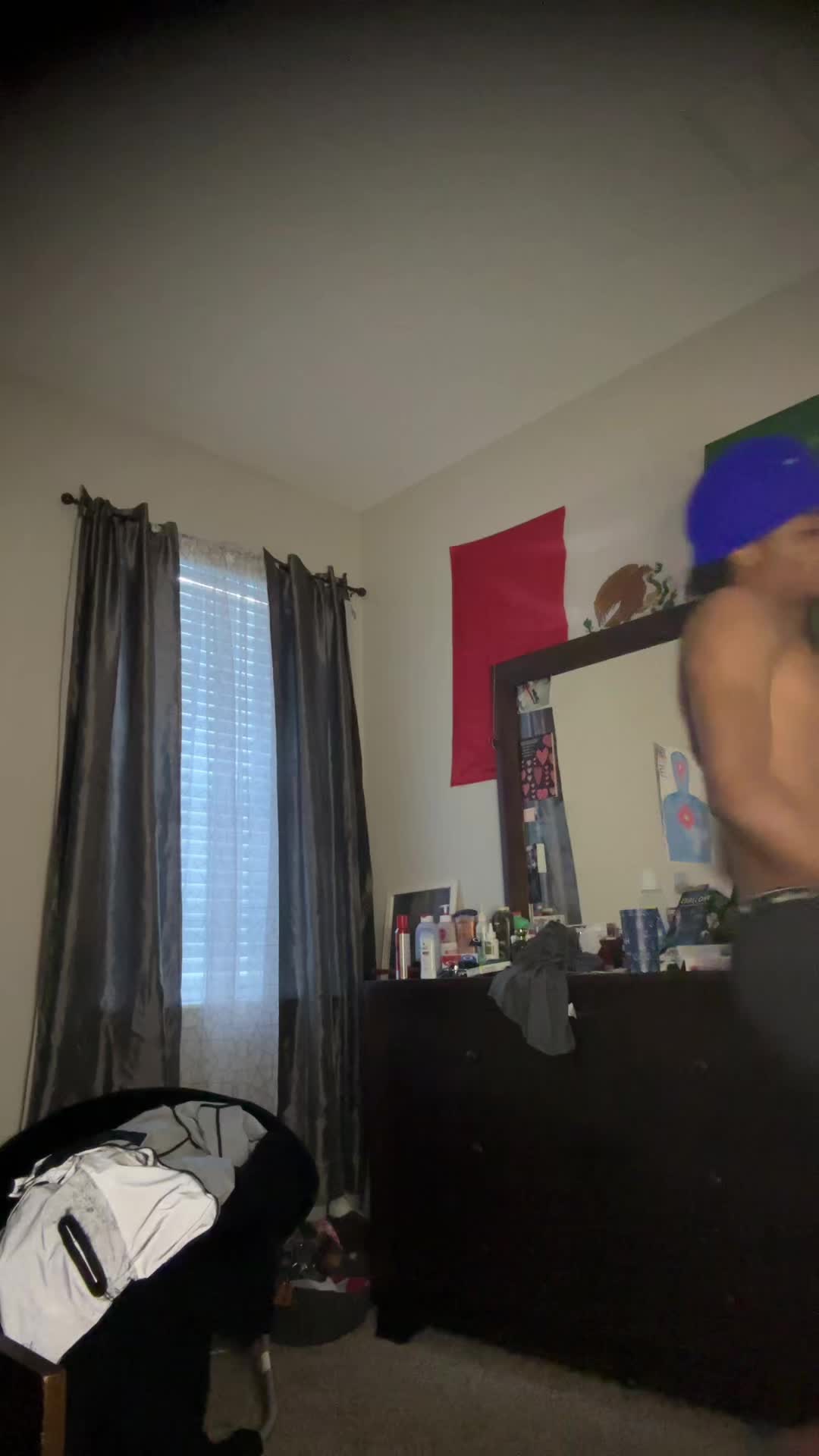 @🦦