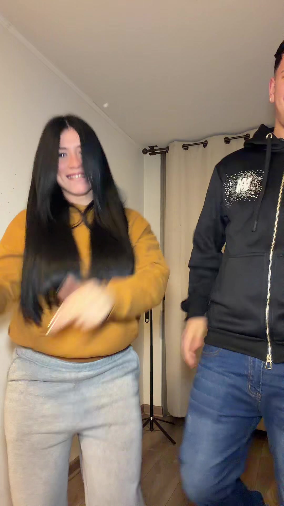 @Adriana Daniela🩵