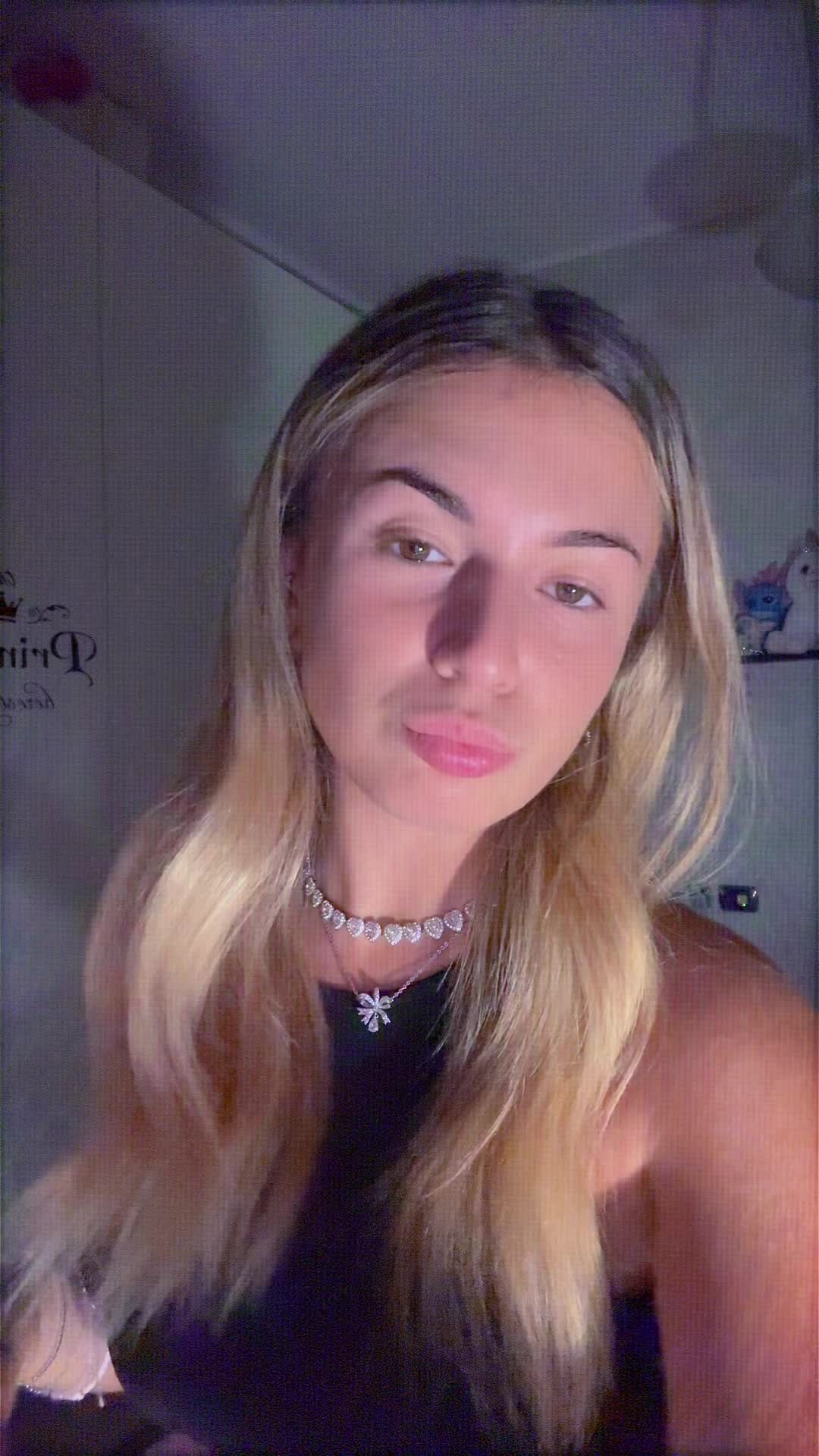 @sissi