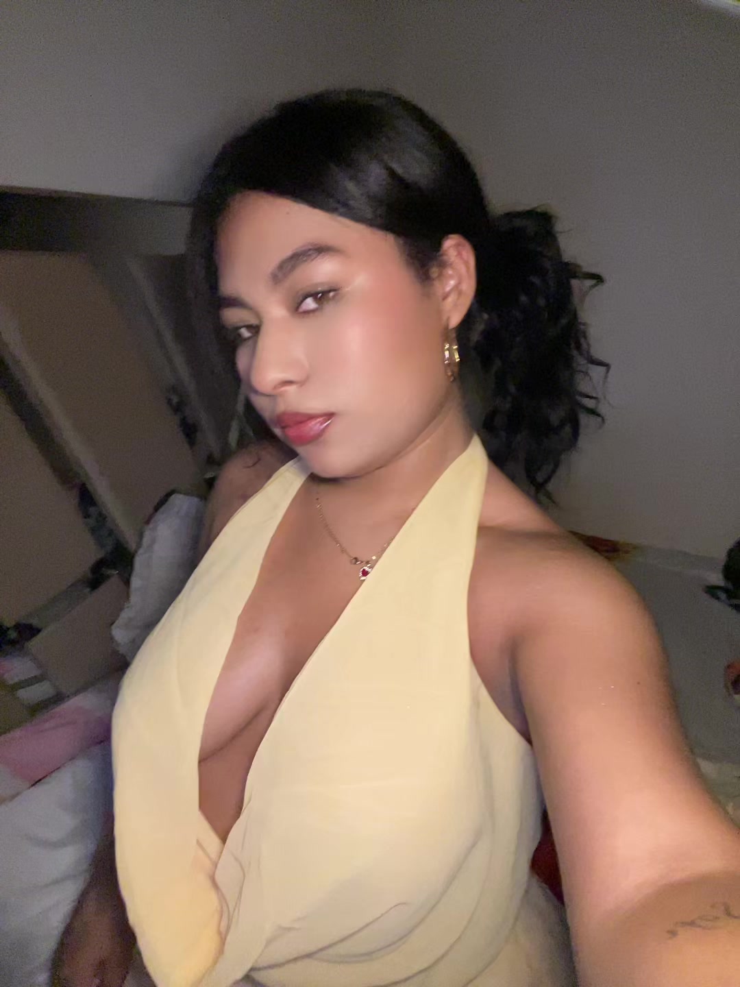 @Loraine