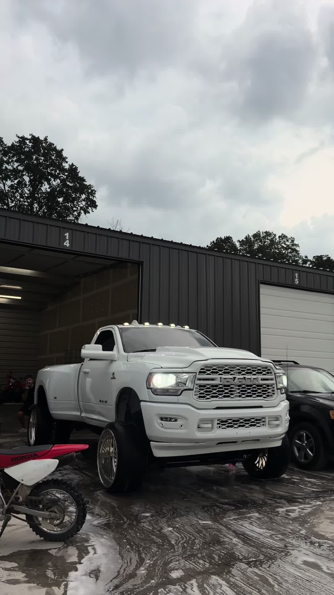 @Excessive Truck Effects
