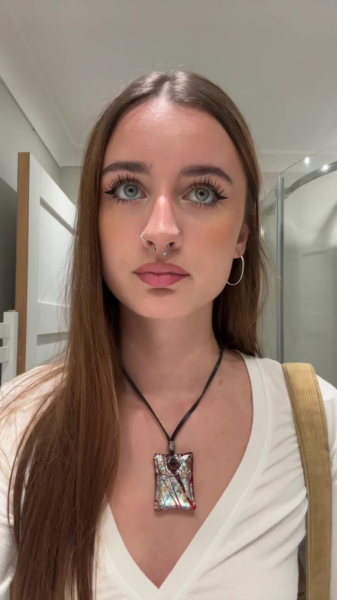 @Ella