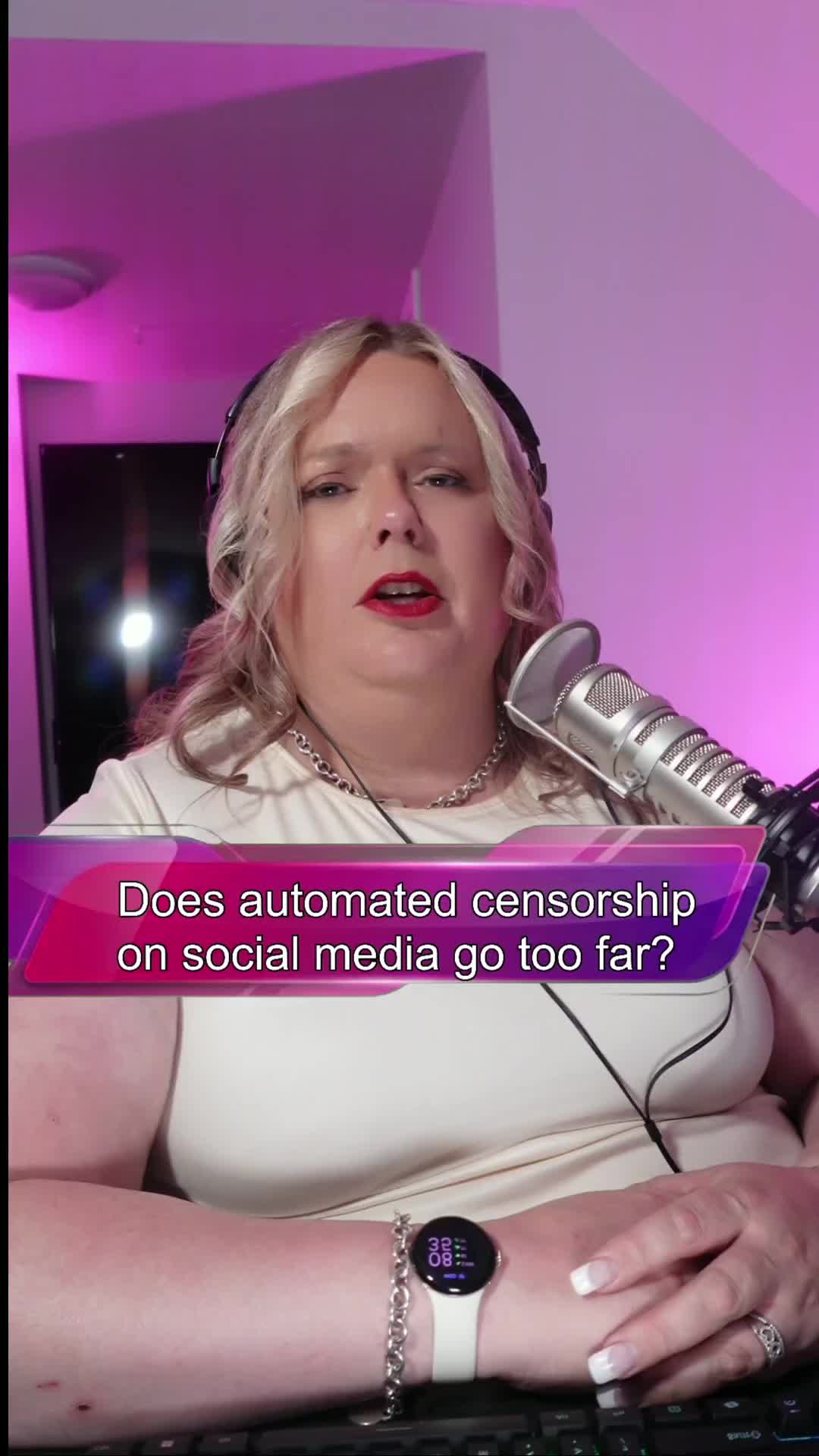 @Caity