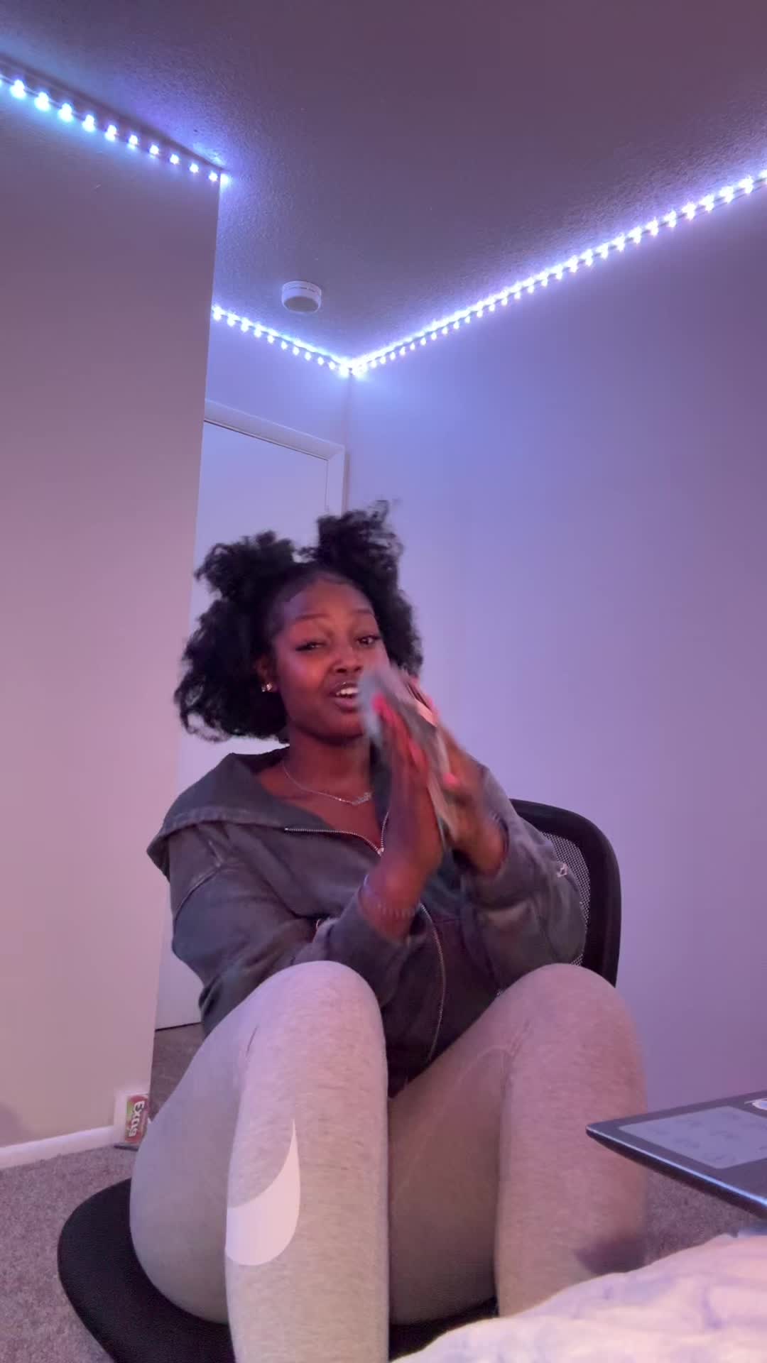 @Tiana