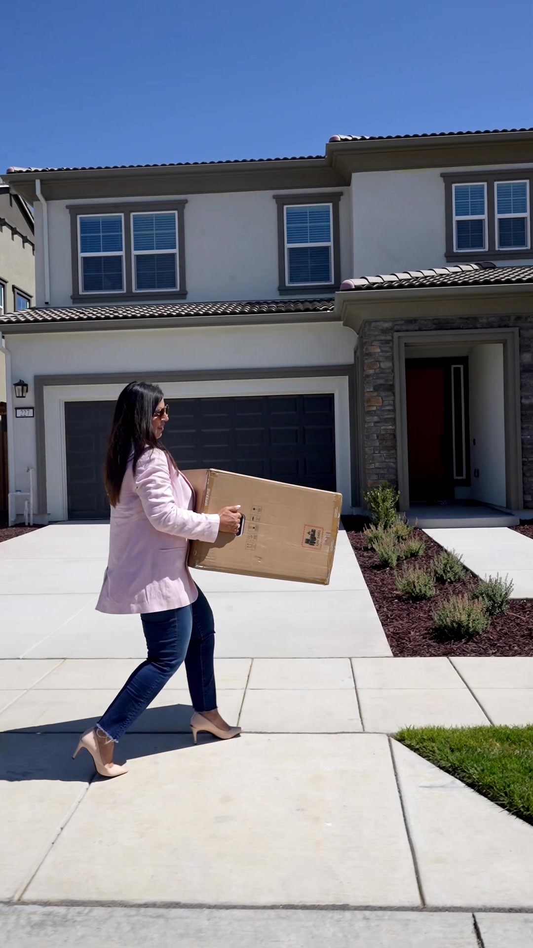 @Shaly Dhanjal | CA REALTOR®