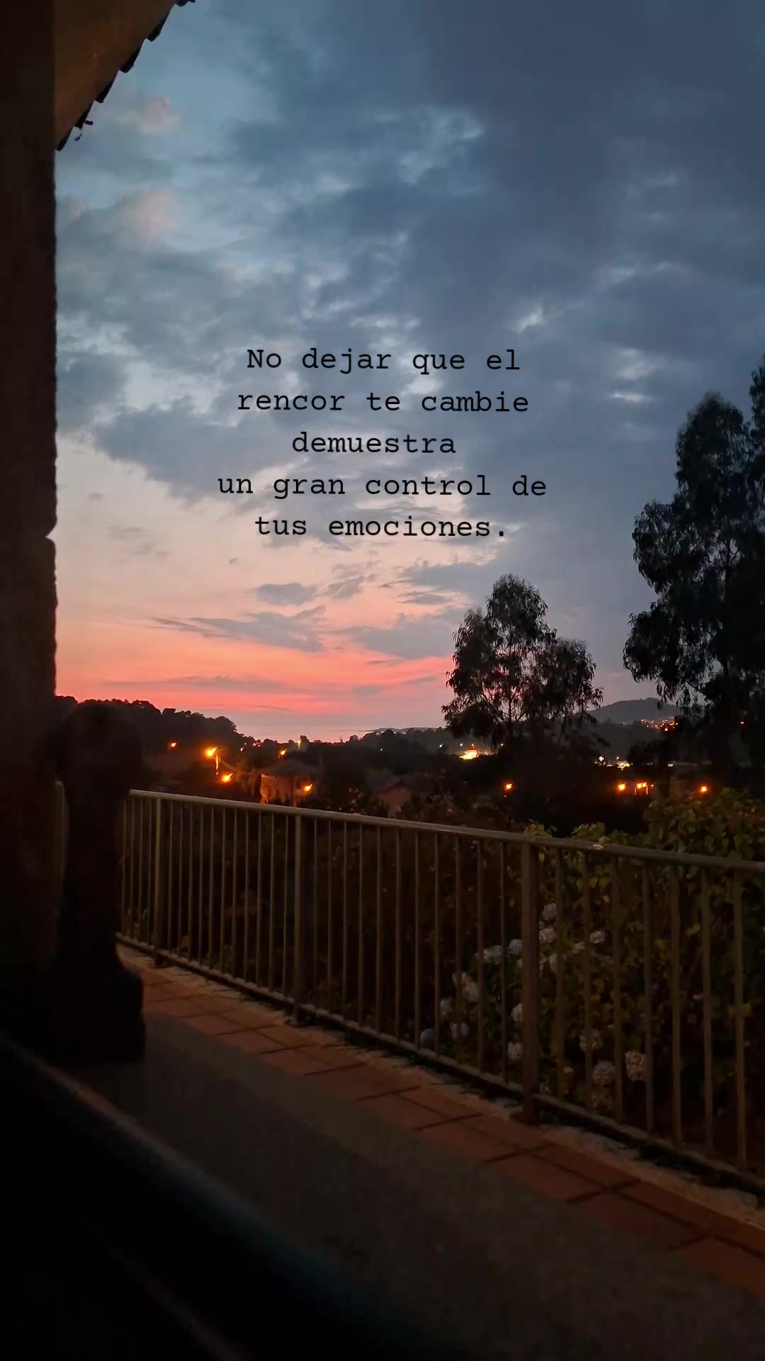 @Astrik Calderón🌺✨