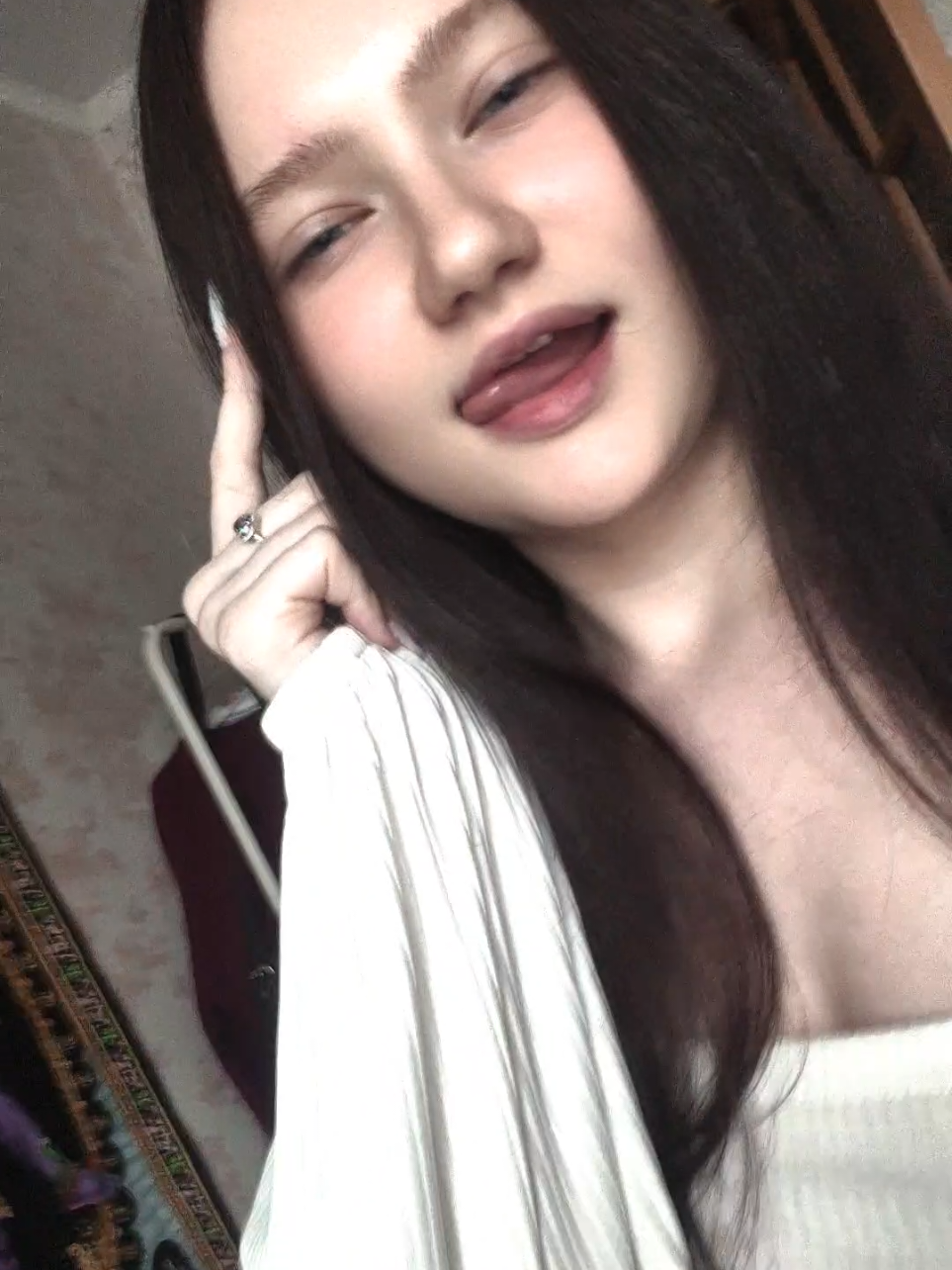 @Дхара