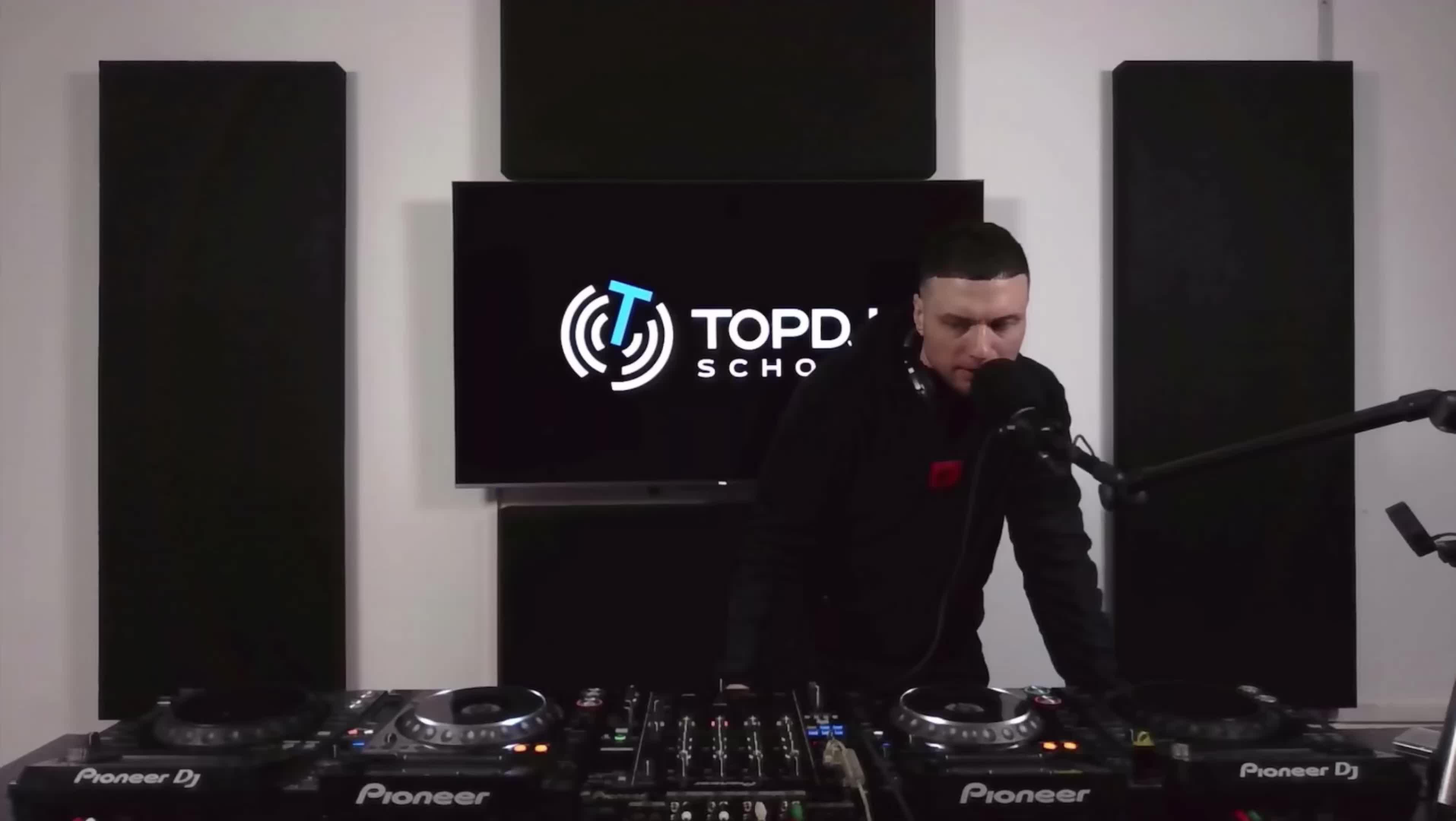 @Виталий Акимов