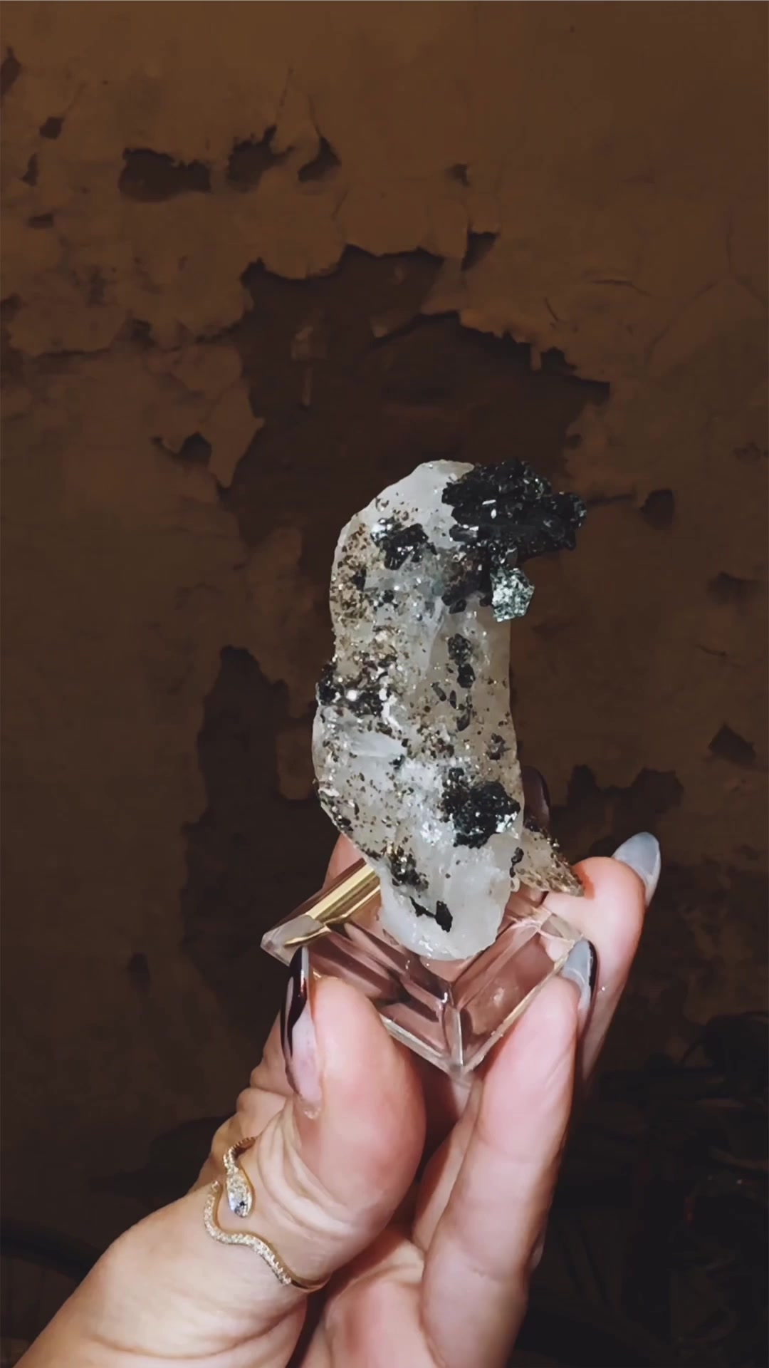 @ArtHouseCrystals